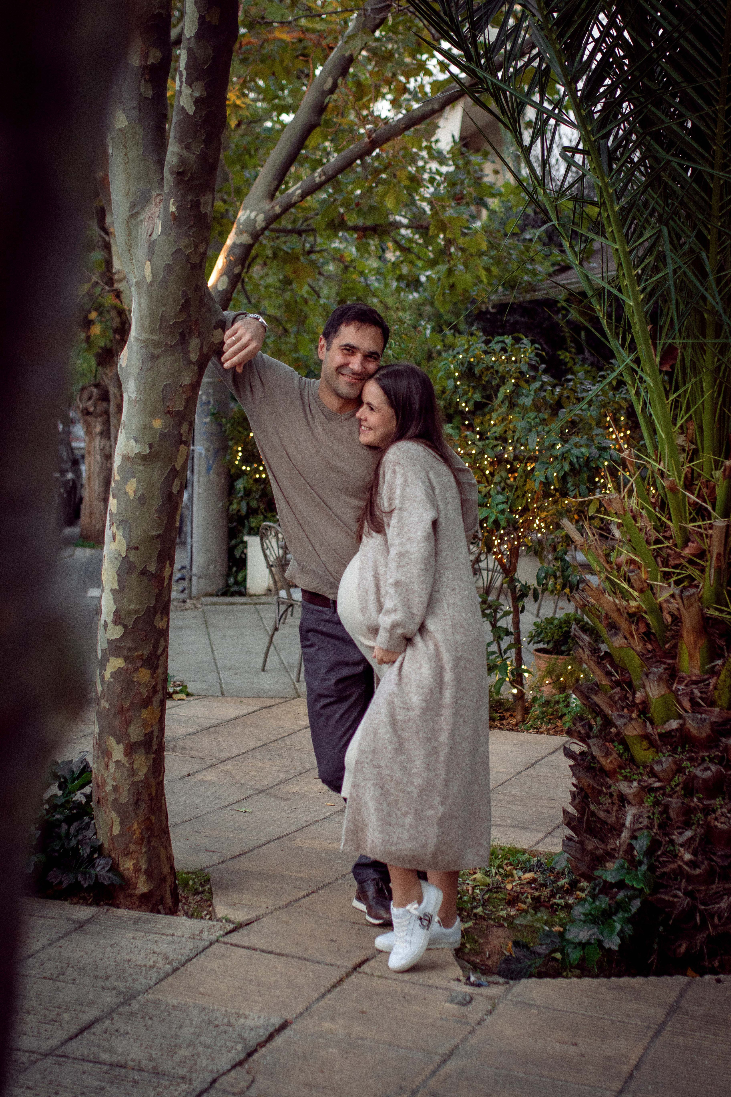 Maternity. Family Photographer in Greece