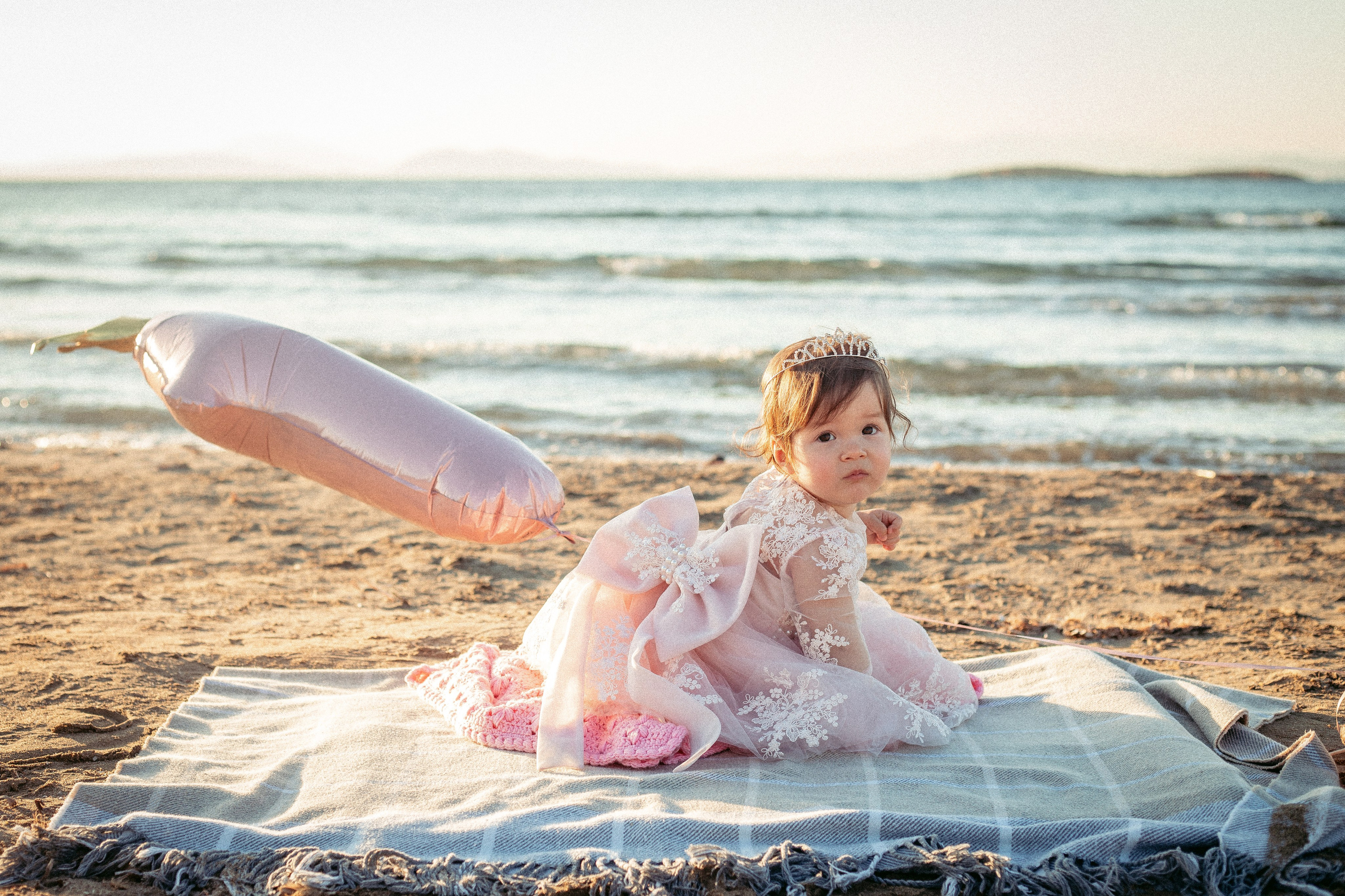 Little Beach Celebration. Family Photographer in Greece