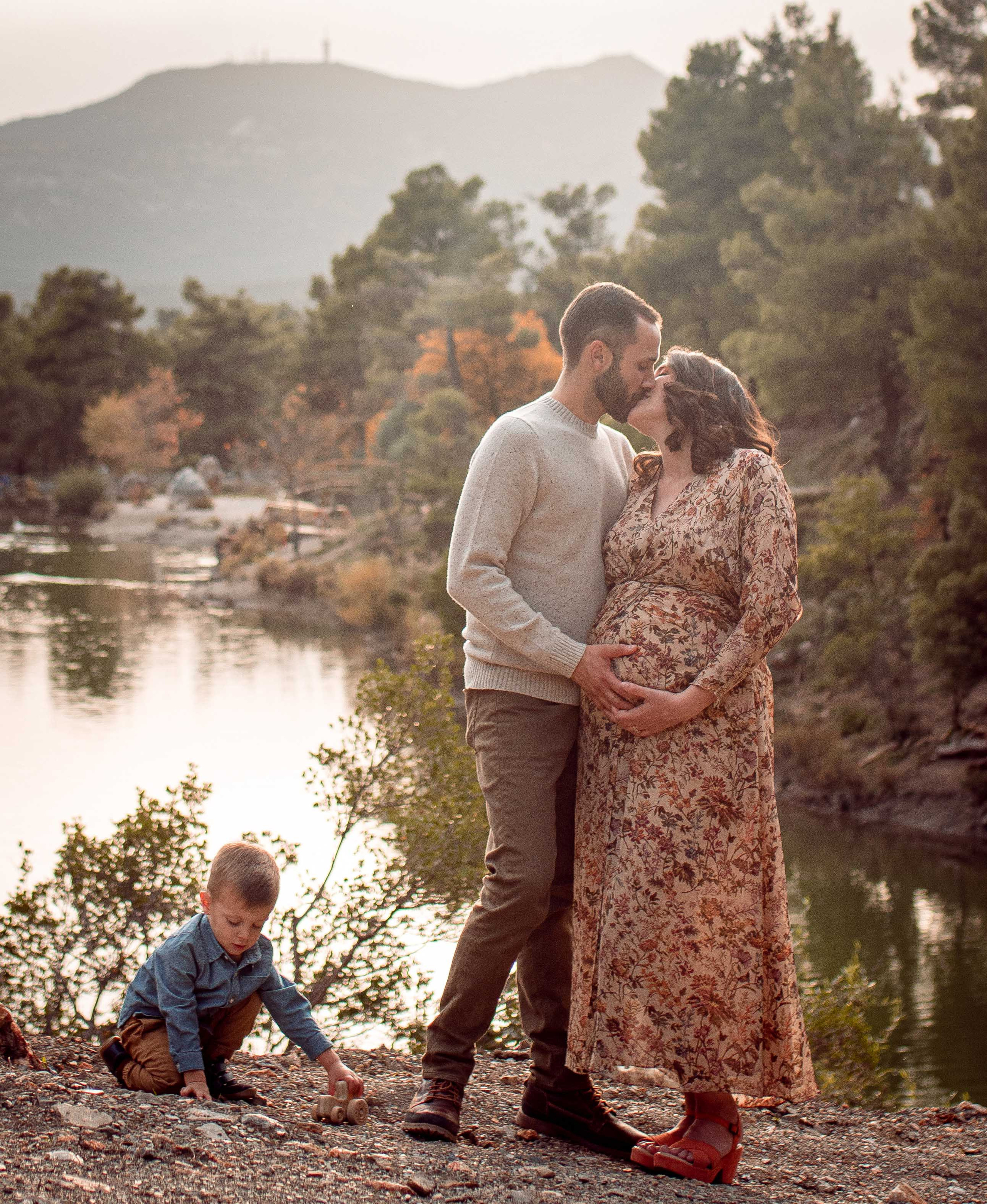 Maternity. Family Photographer in Greece