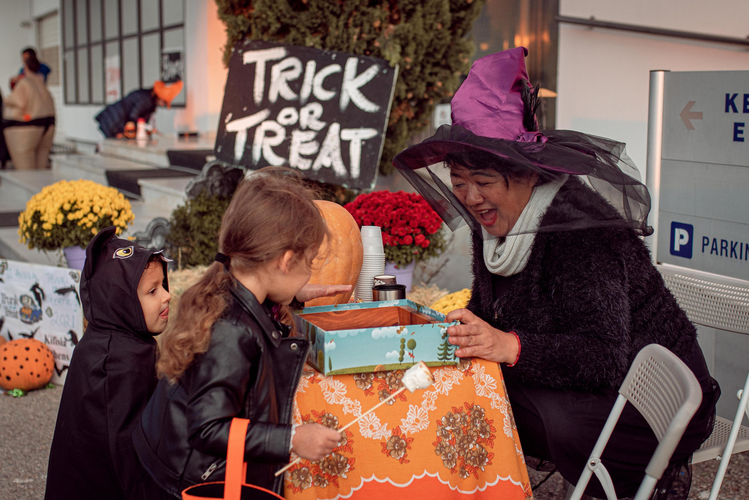 Halloween Event. Family Photographer in Greece