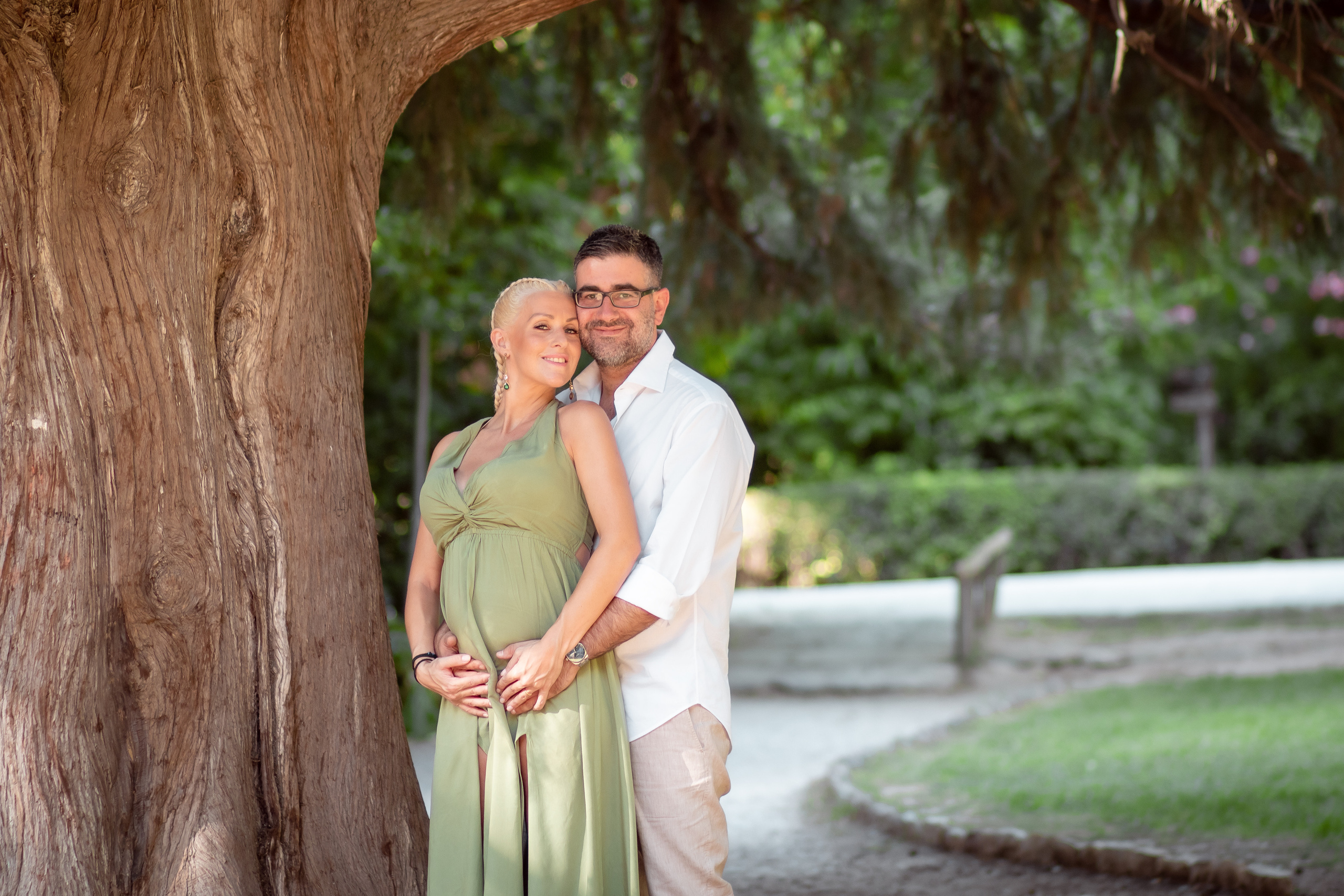 Maternity. Family Photographer in Greece