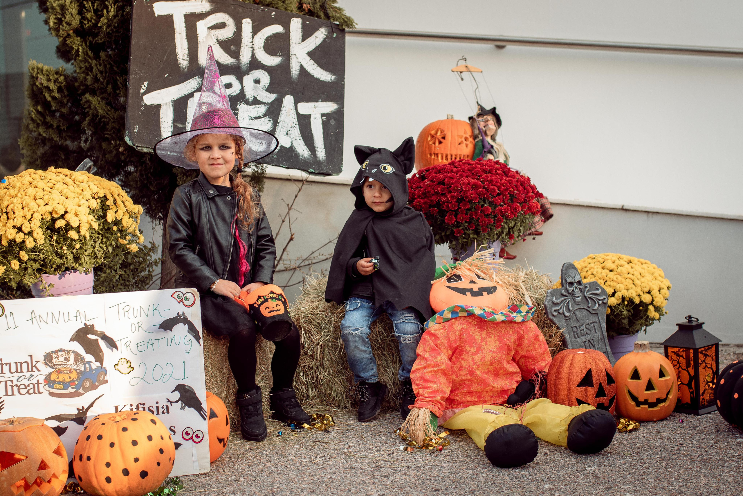 Halloween Event. Family Photographer in Greece