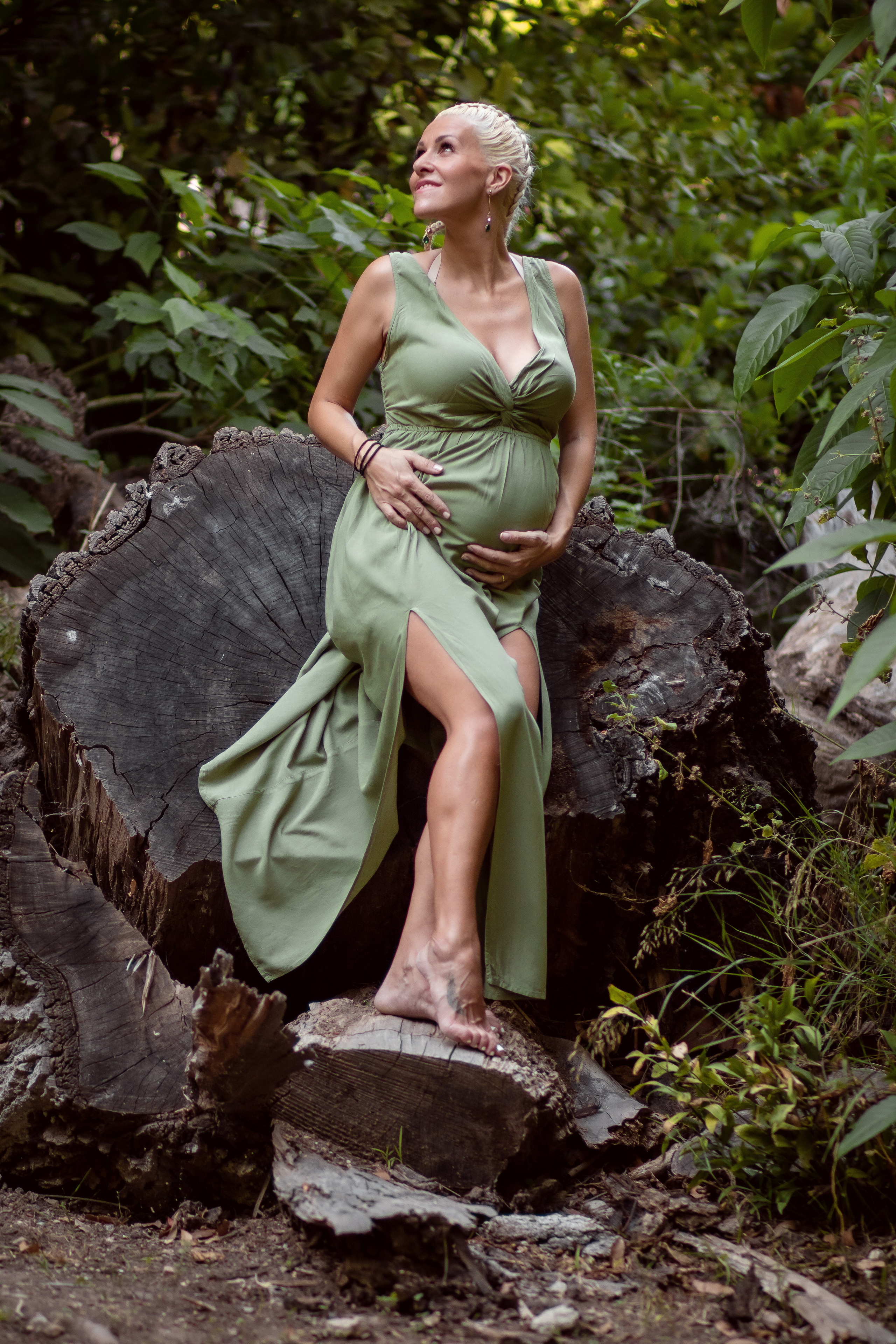 Maternity. Family Photographer in Greece