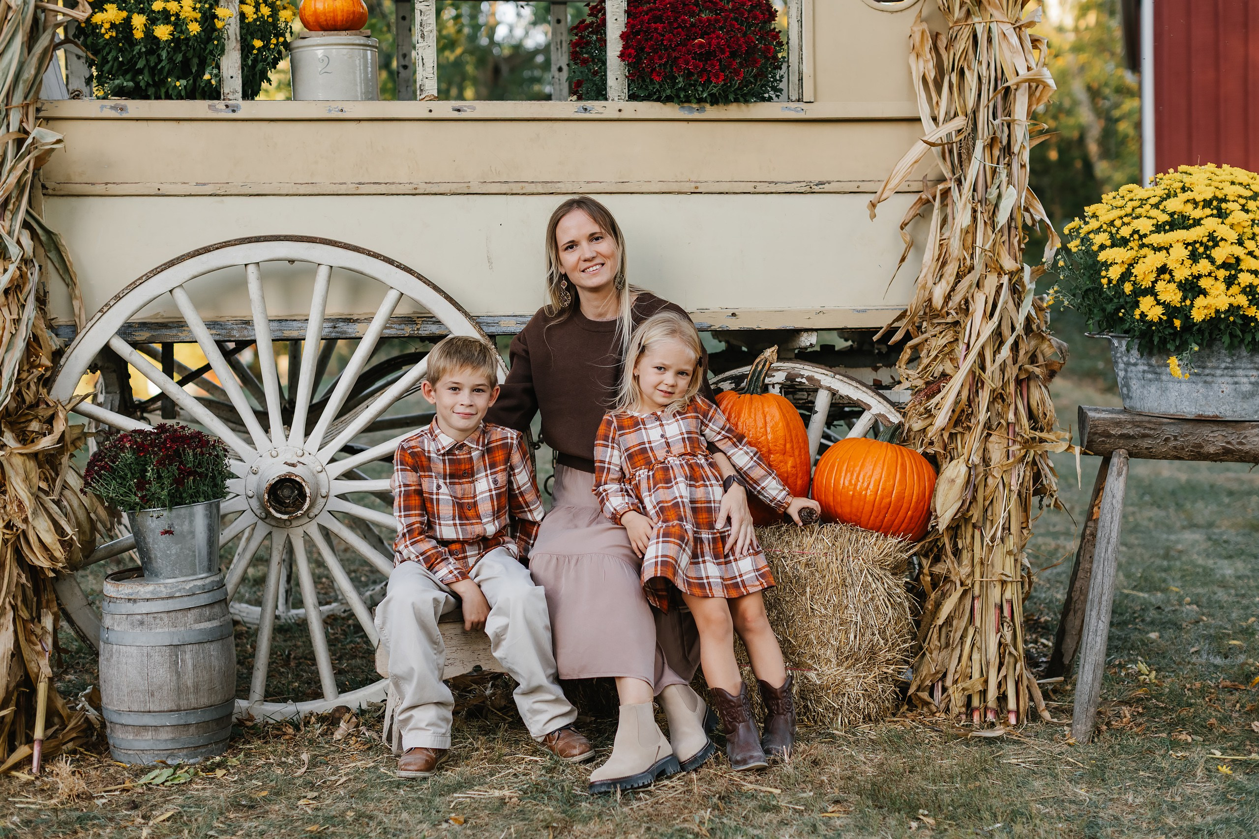 10.05.25 Family Photoshoot. Wedding family event photographer in Chicago Nick Yushevich