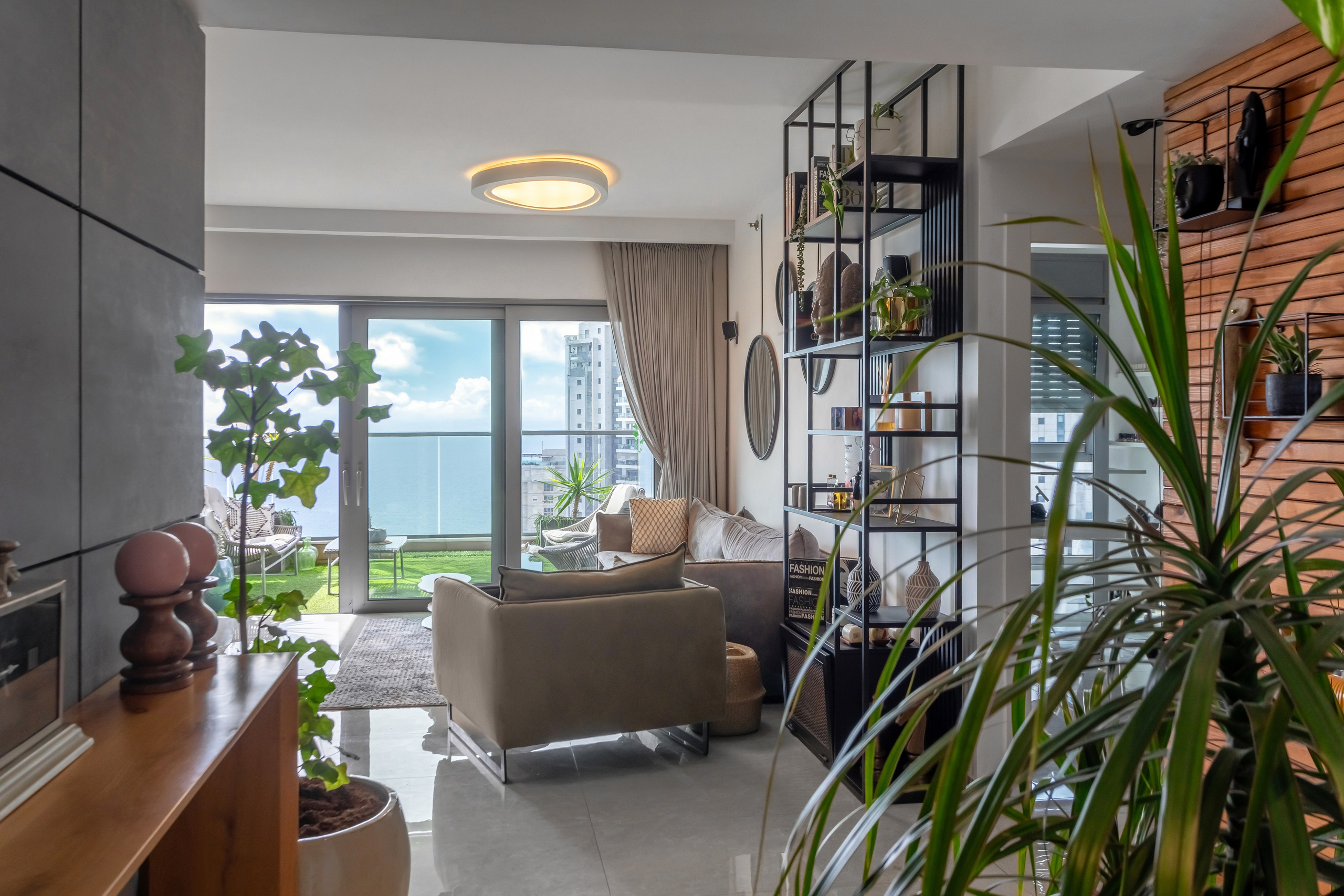 Photographer of property interiors in Israel for Booking and Airbnb