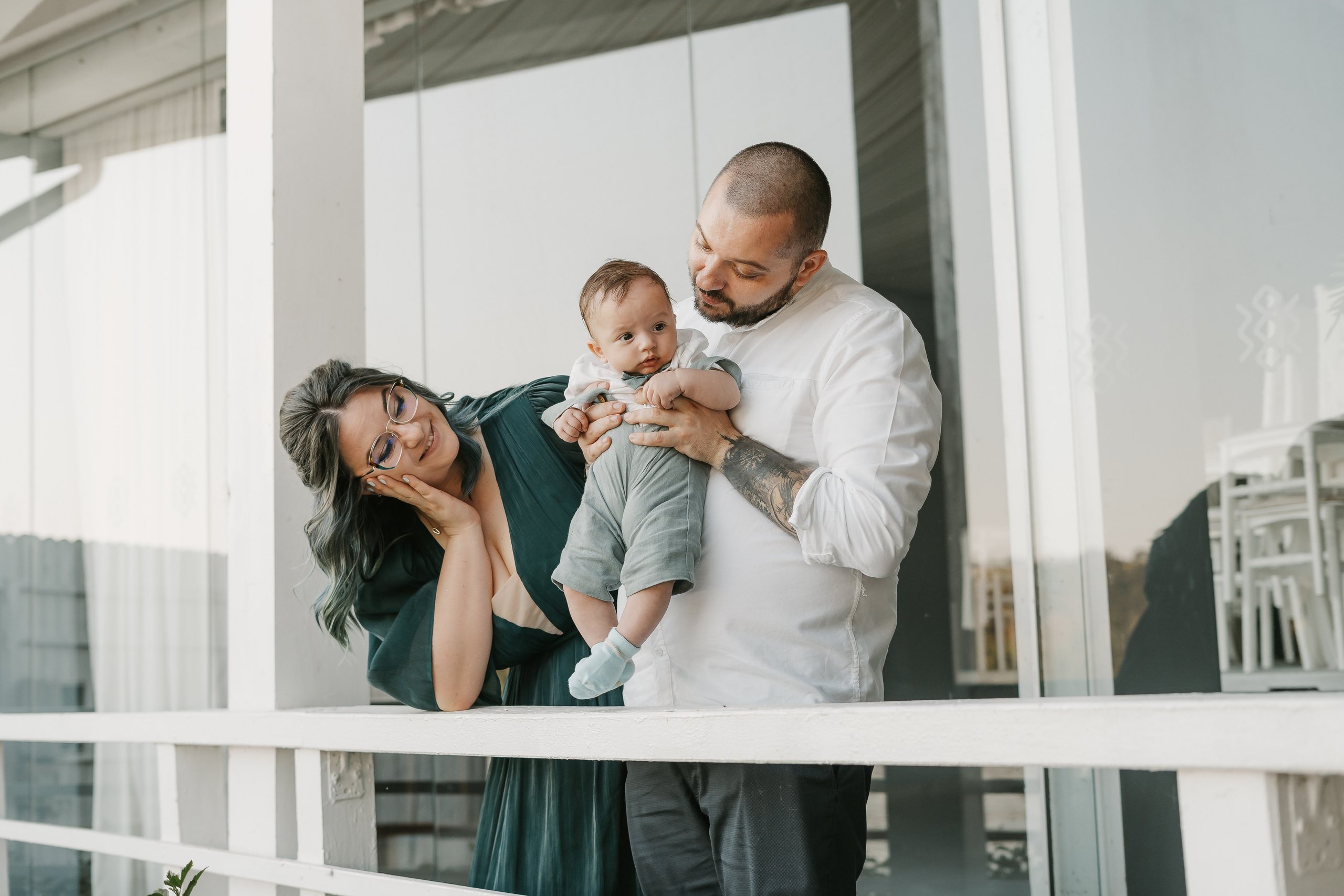 Darius Theodor. Dara Lens | The art of remembering