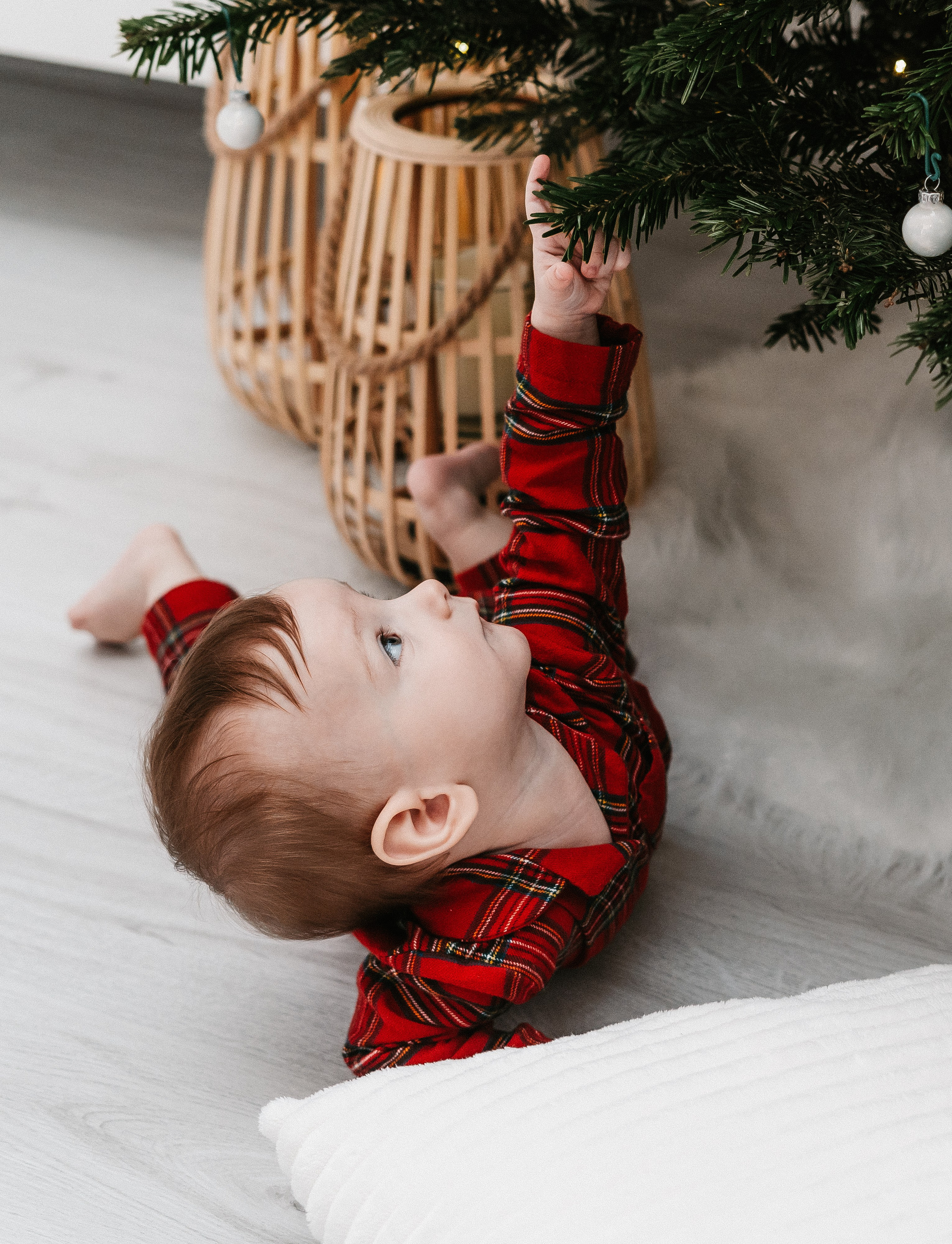 Ducuții — Crăciun. Dara Lens | The art of remembering