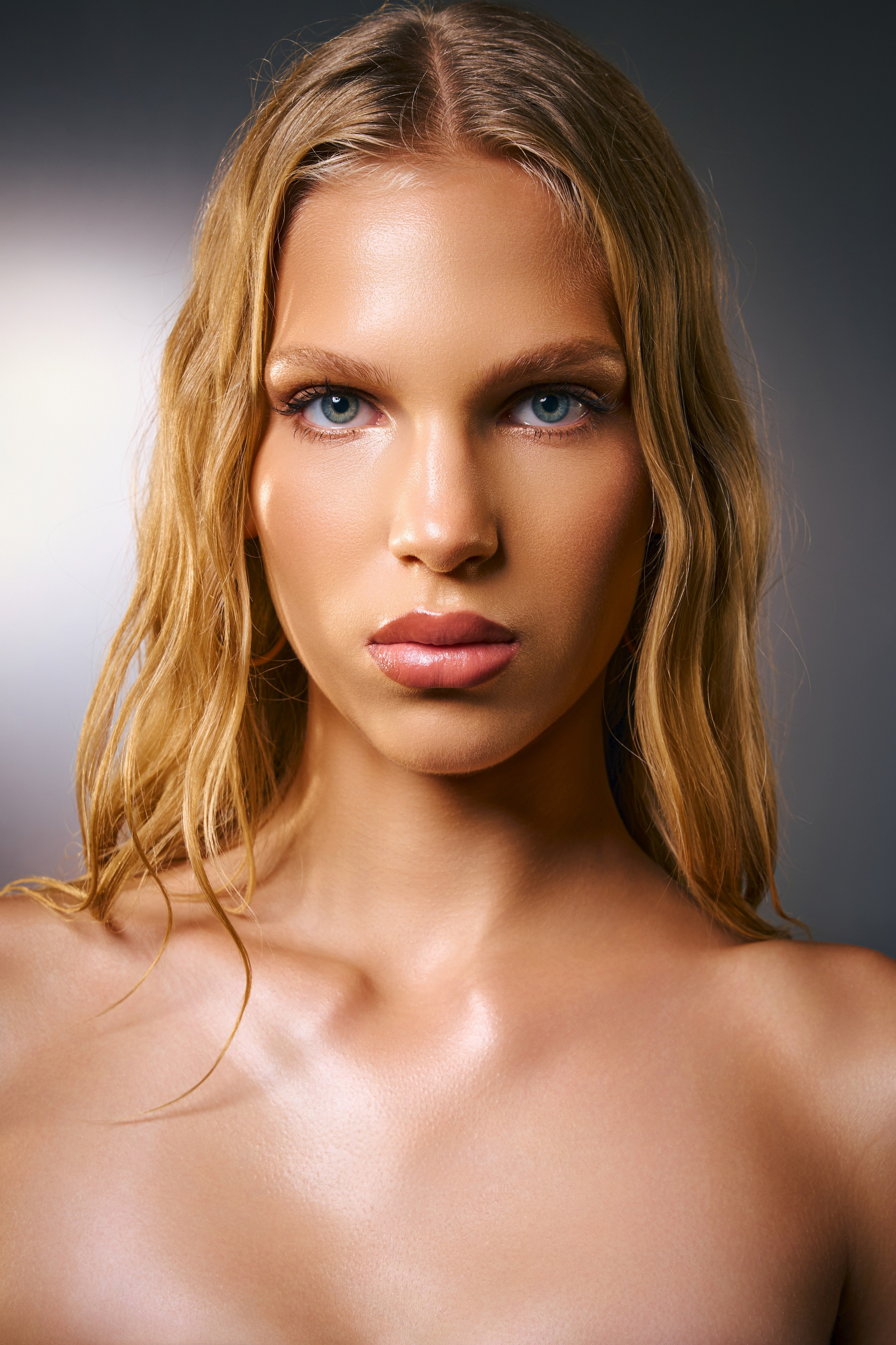 SOCIAL MEDIA CONTENT. Dubai photographer Anastasiia.dxb — portrait, fashion and brand photoshoots. Professional photographer for personal and commercial projects