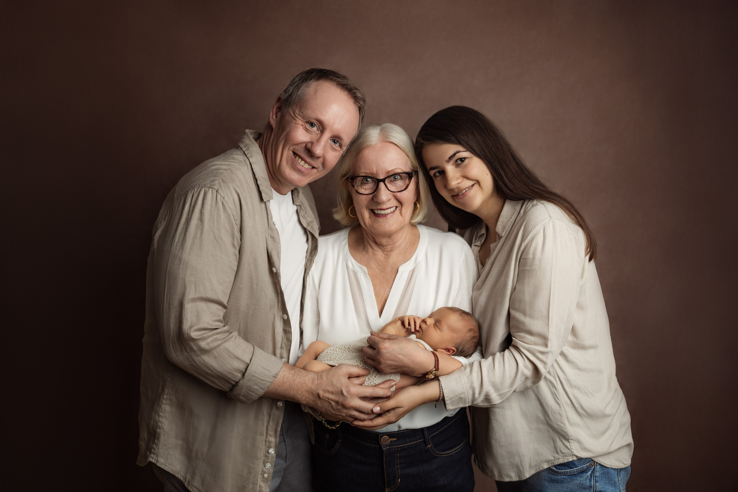 Newborn Classic. Newborn, kids, family photographer based near Zurich, Switzerland