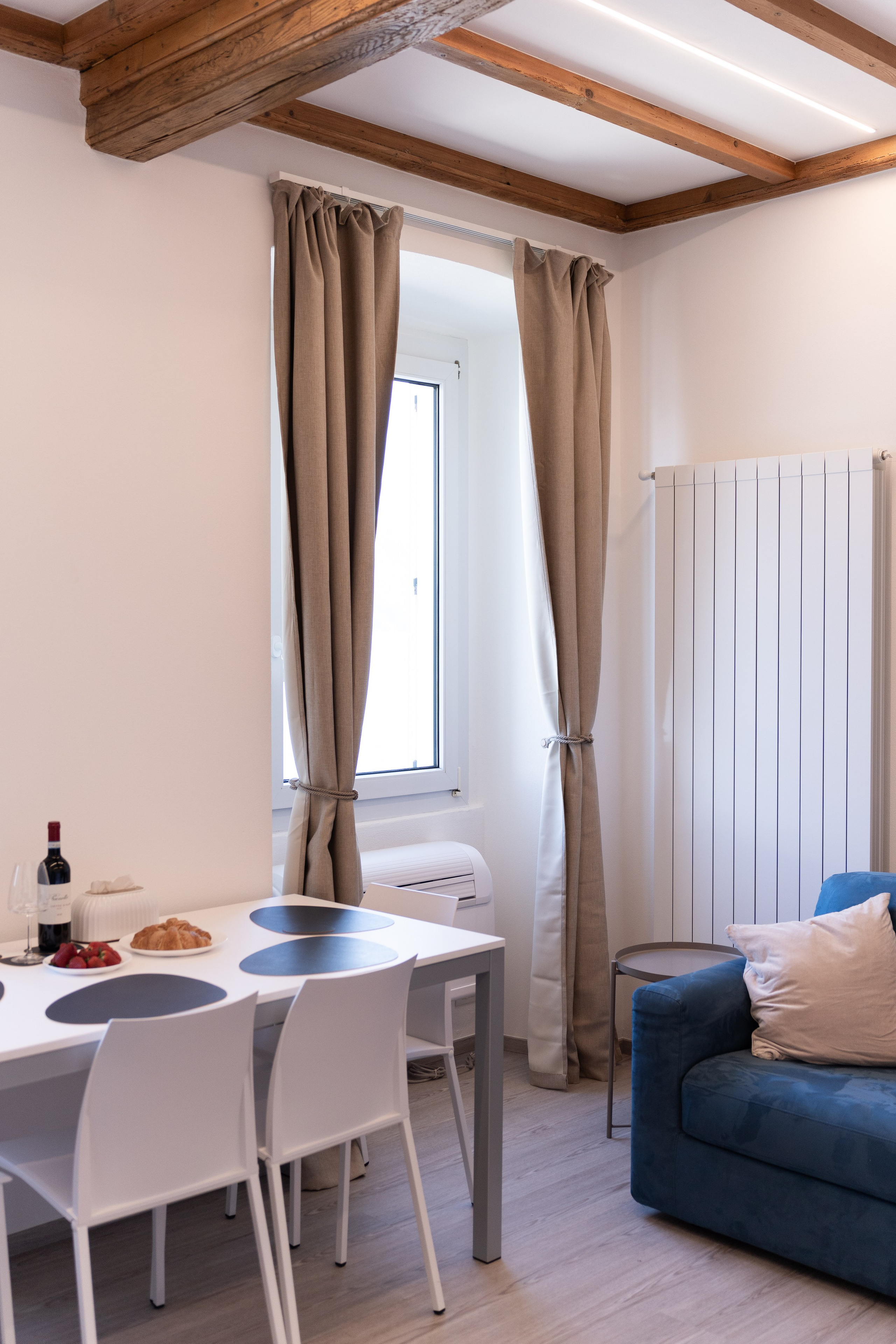 Lake Maggiore apartment. PHOTOGRAPHER IN ITALY