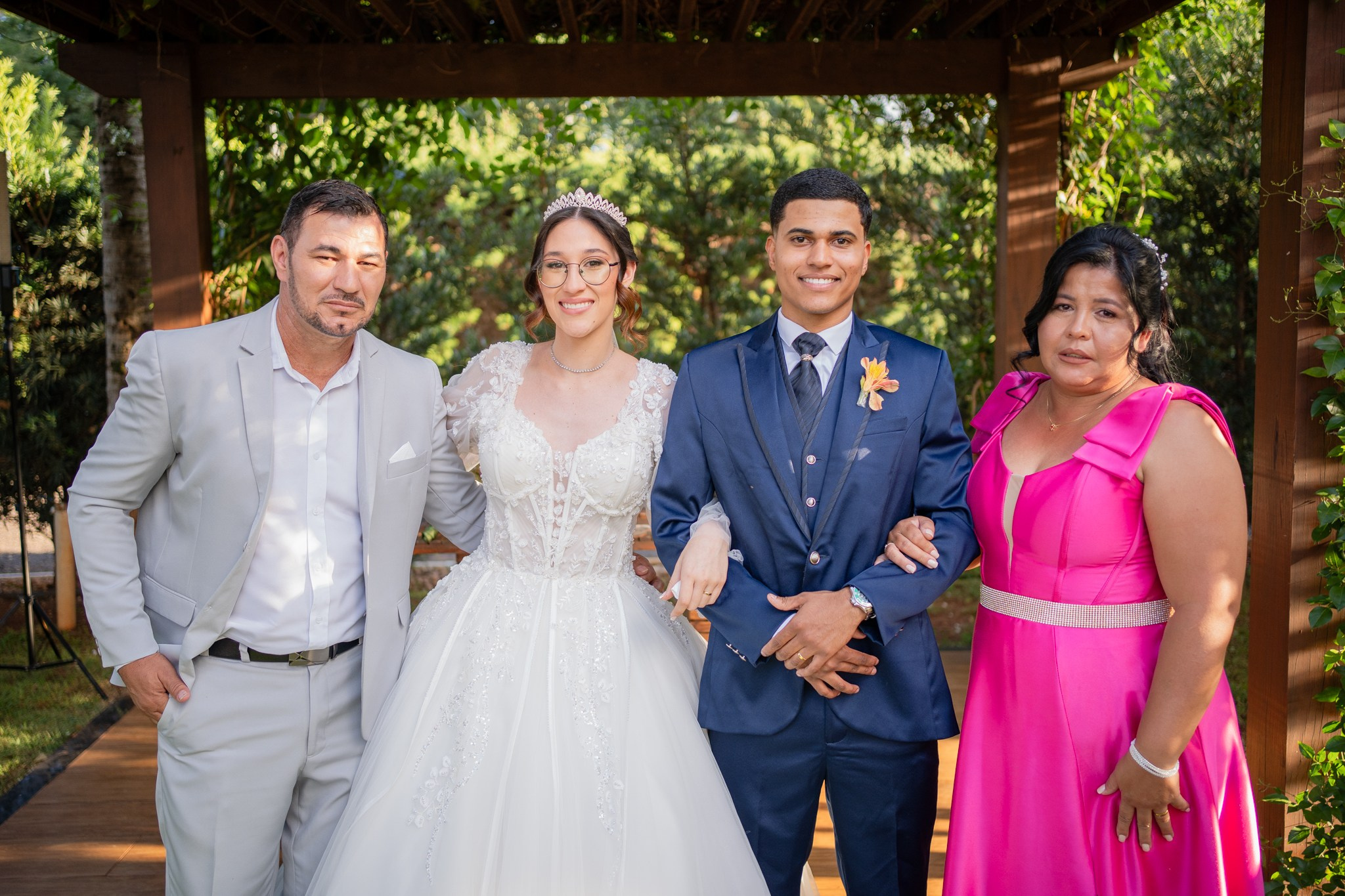 Larissa & Vinicius — Espaço Faveral / Aararaquara. Robson Colaço