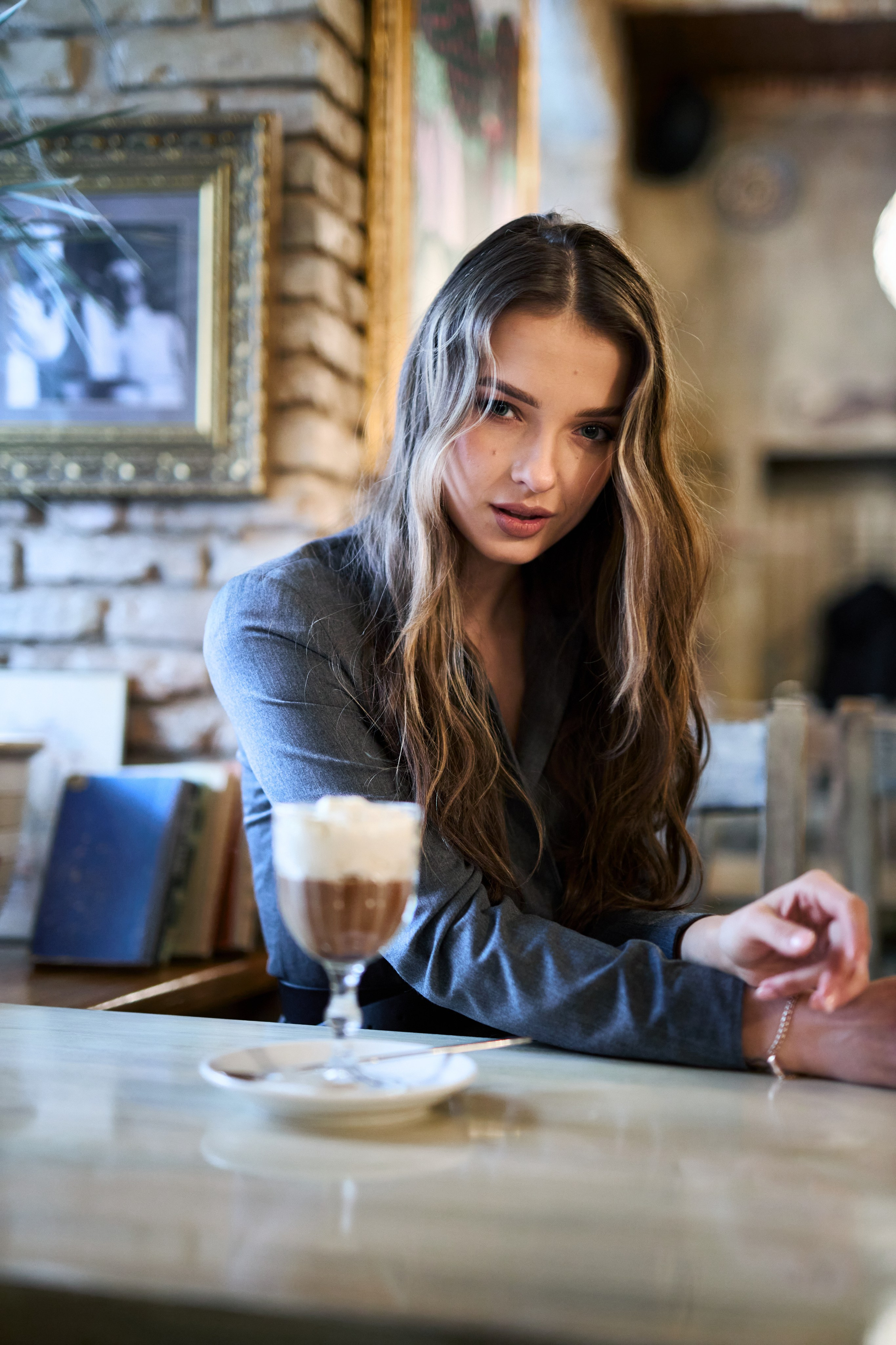 PORTFOLO. Profesionalus fotografas Vilniuje. Asmeninės ir šeimos fotosesijos, vestuvių, krikštynų bei renginių fotografavimas, produktų fotografija