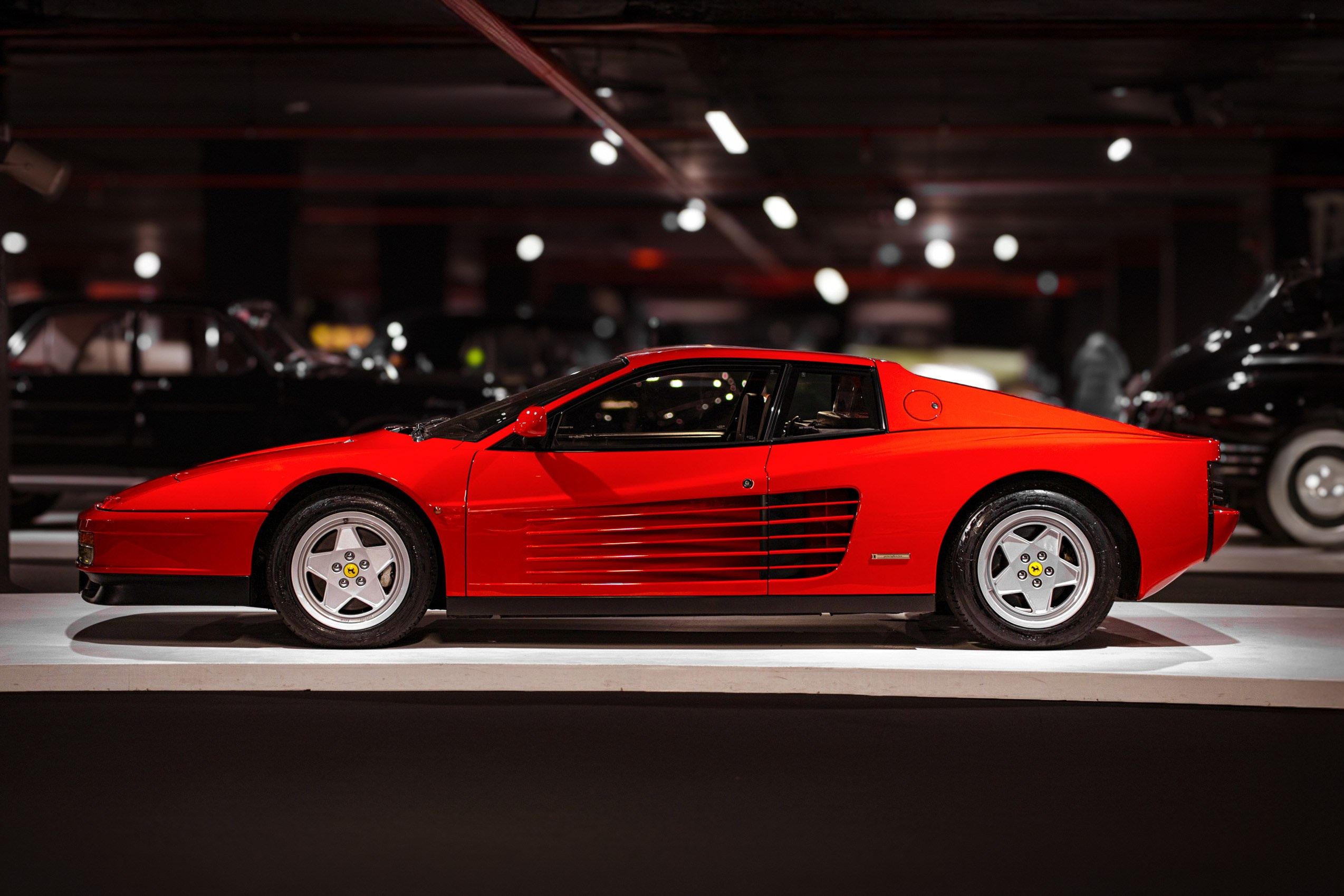 FERRARI. WORLDWIDE COMMERCIAL AUTOMOTIVE PHOTOGRAPHER