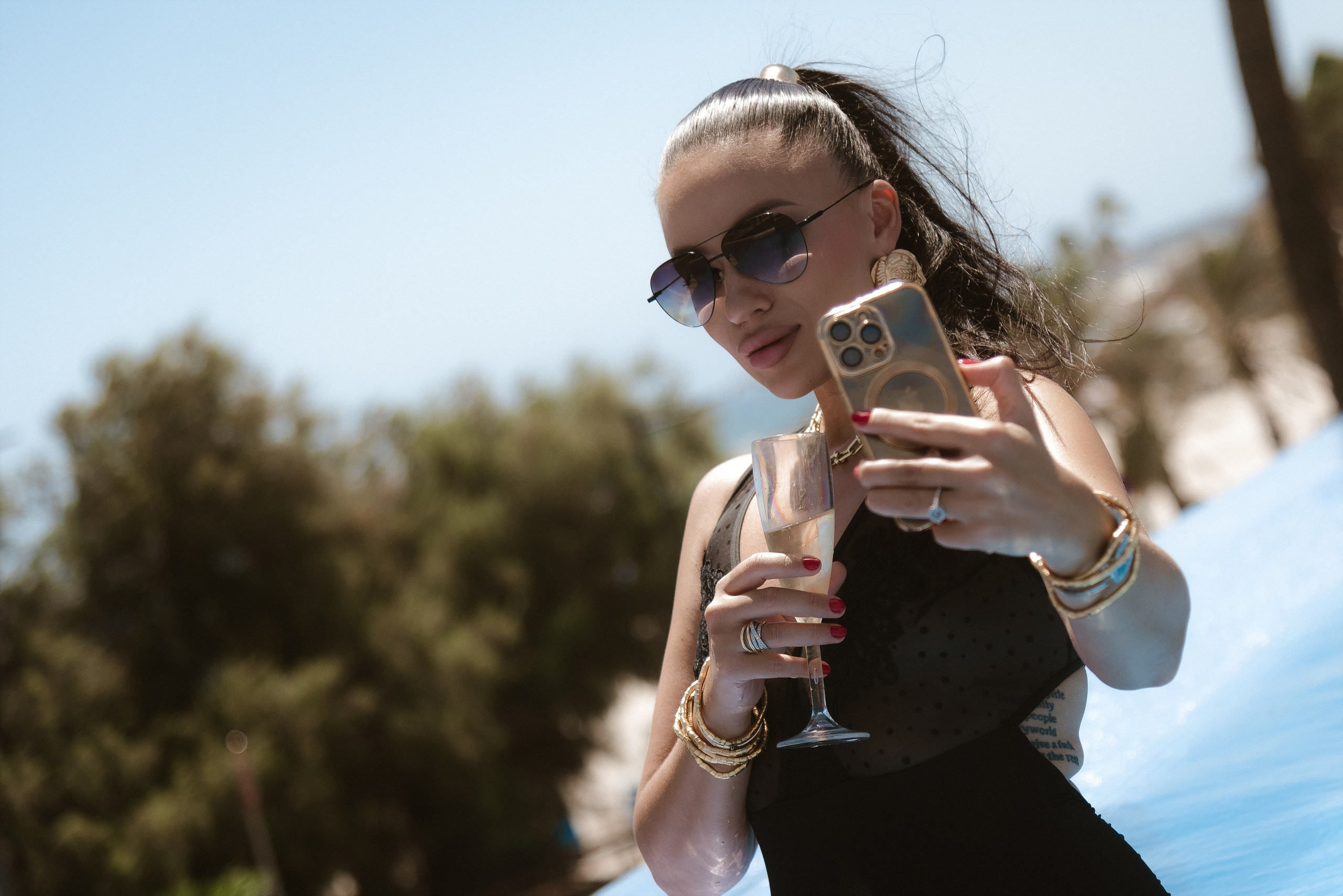 Hen party photographer in Spain — live photos by the pool | Andrey Lukovnikov