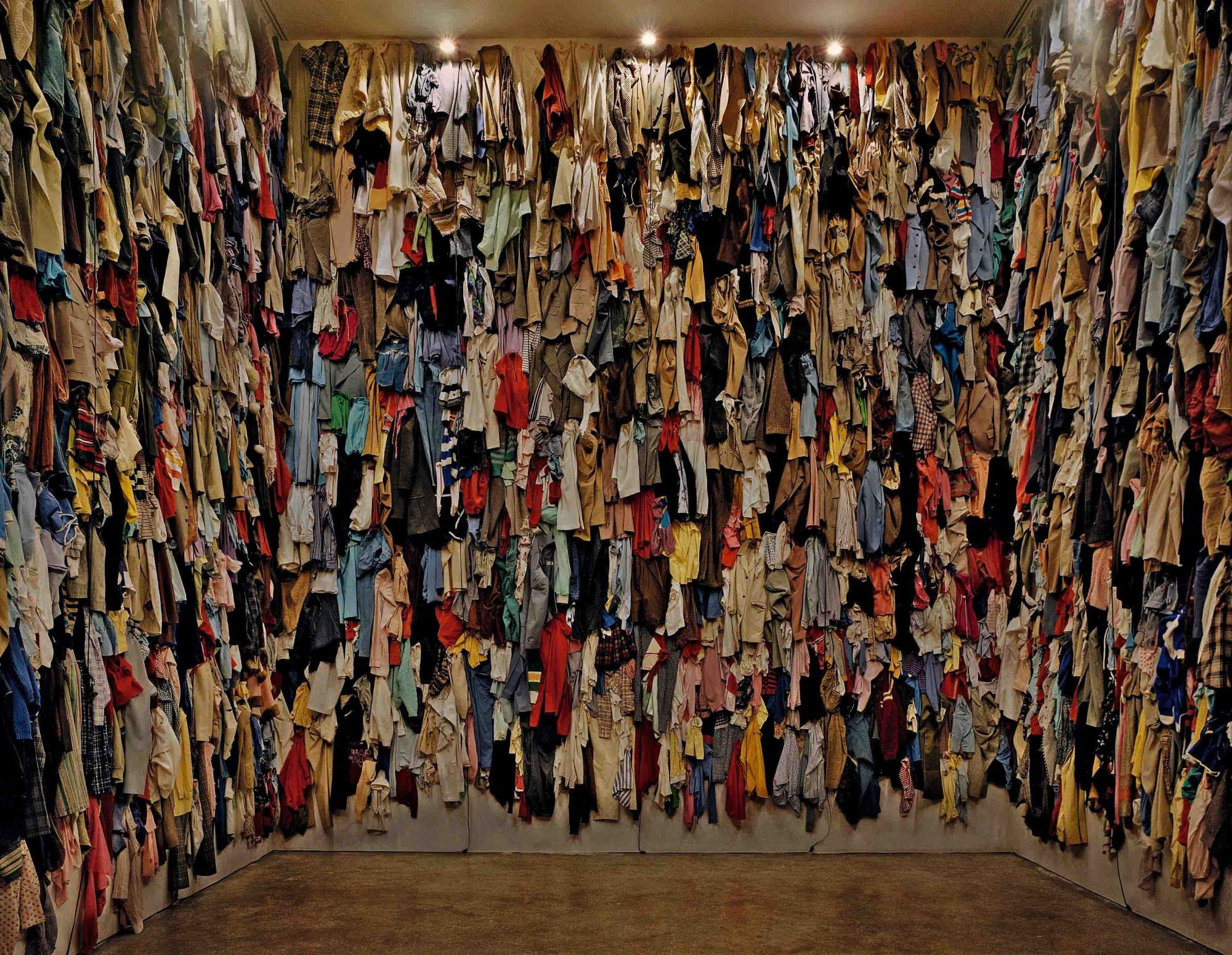 Кристиан Болтански, Archives du cœur на острове Тэсима: архив записей биения сердец тысяч людей, последний след исчезающих человеческих жизней в тёмном помещении