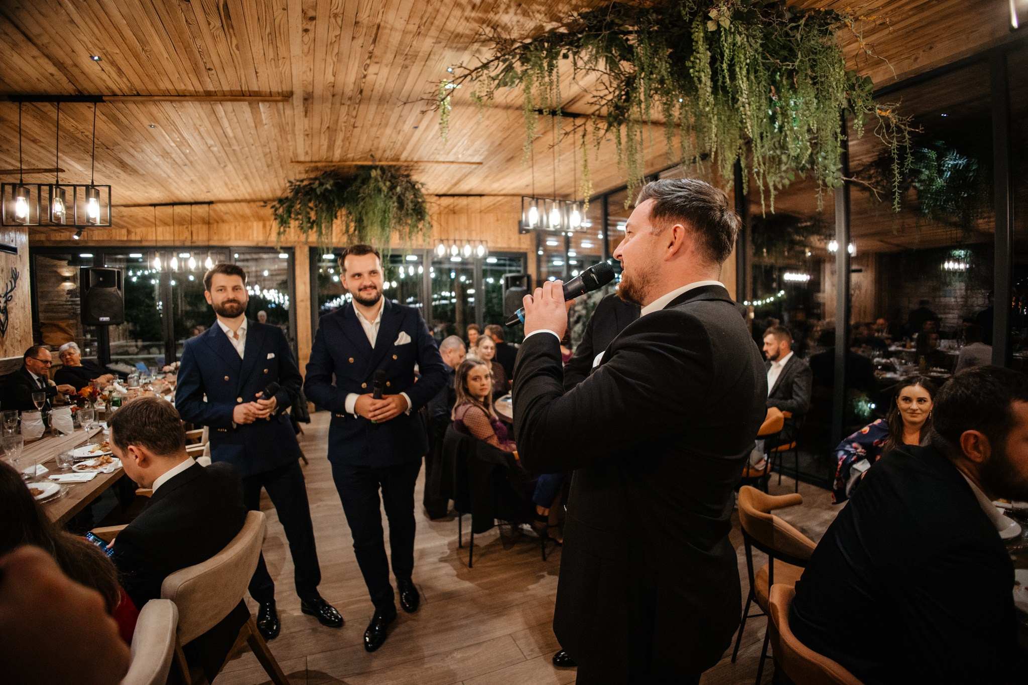 Nunta de Poveste la Sucevița: Cristi și Andreea. Servicii foto-video profesionale, pentru momente de neuitat