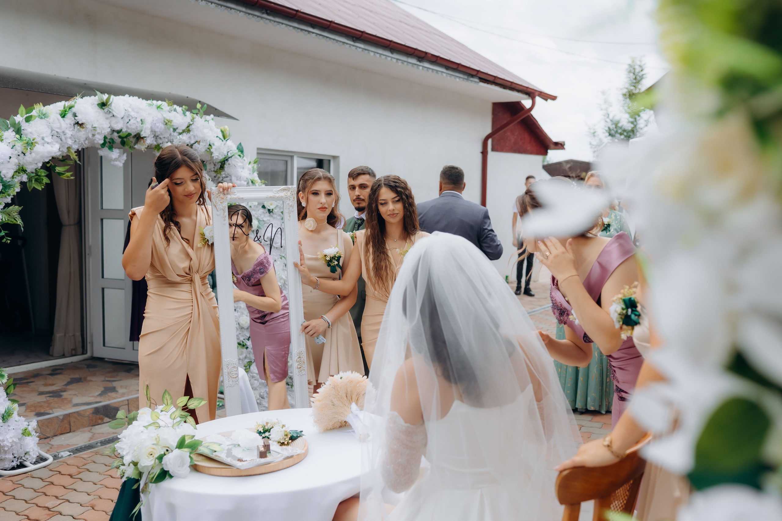 Nunta Nicoleta & Răzvan | Fotografie & Videografie Profesională. Servicii foto-video profesionale, pentru momente de neuitat