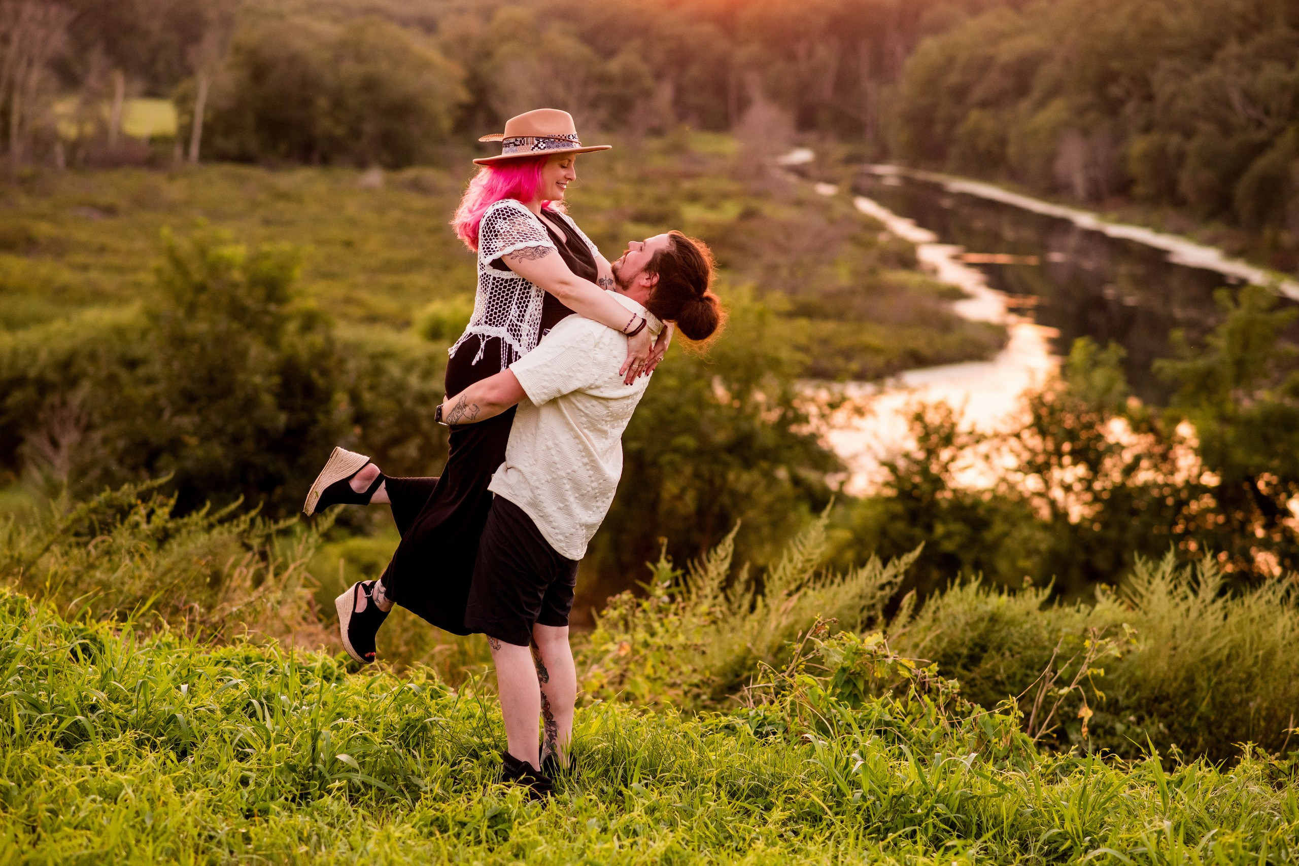 A blue Jeep, a Sunset, and a Love Story: Amanda & Sam’s Engagement Session in Medfield, MA. Wedding photographer in Orlando, Boston & New York Anderson Marques