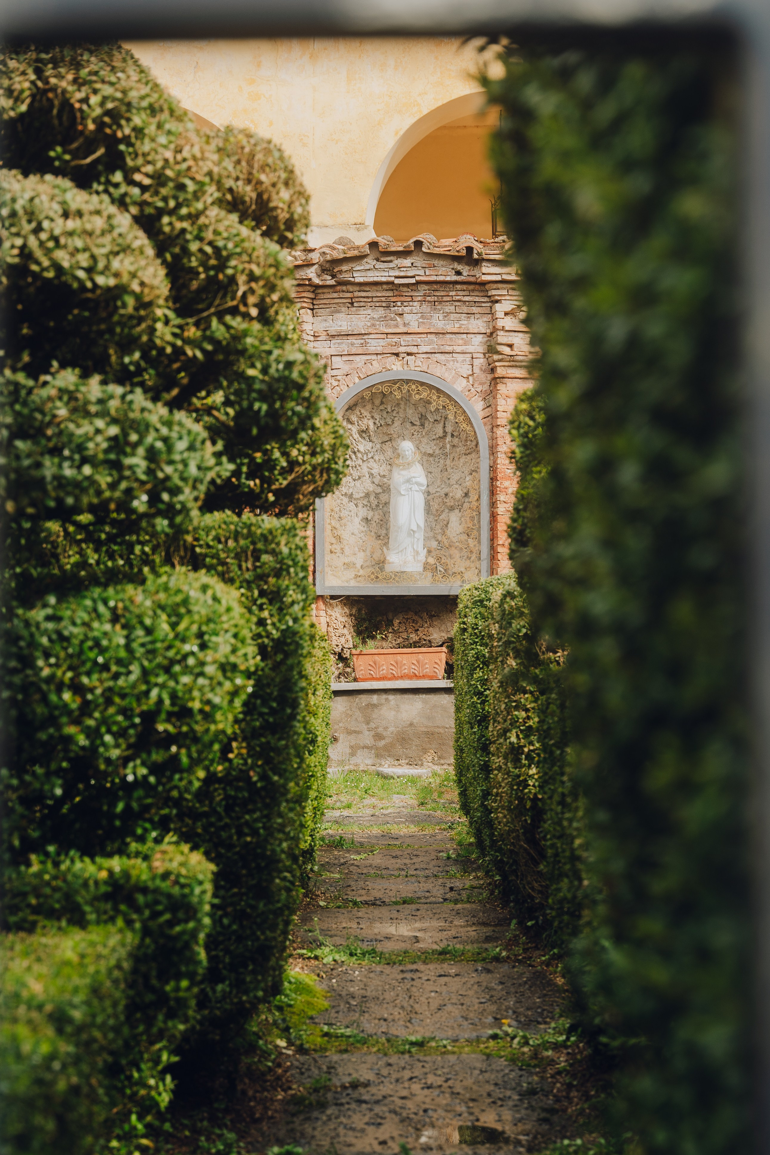 Palazzo Fiuggi, Italy. Editorial photographer Yuliya Drazdovich