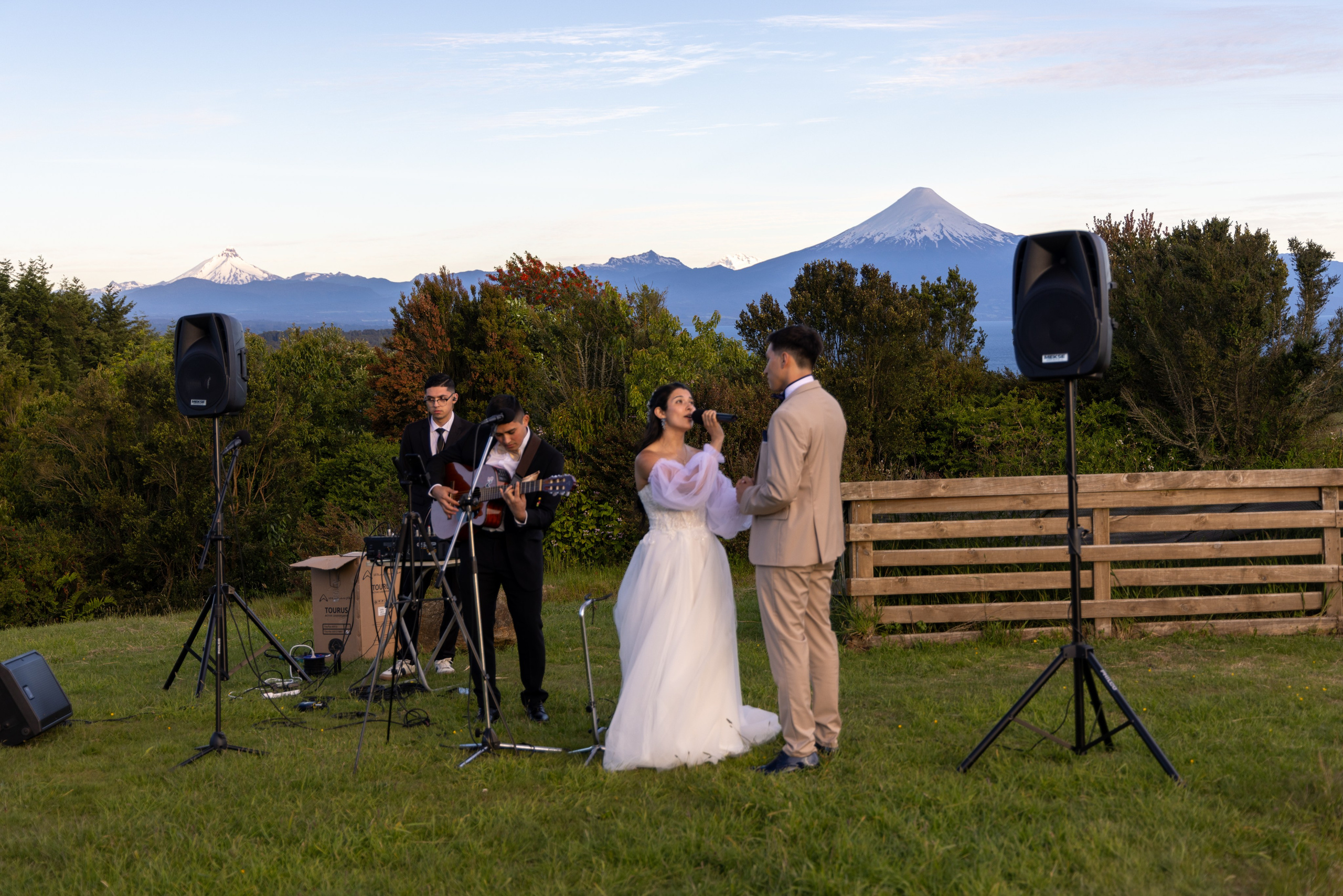 Carol & Ivo. Dinka & Emilio - El arte de preservar lo que no se repite