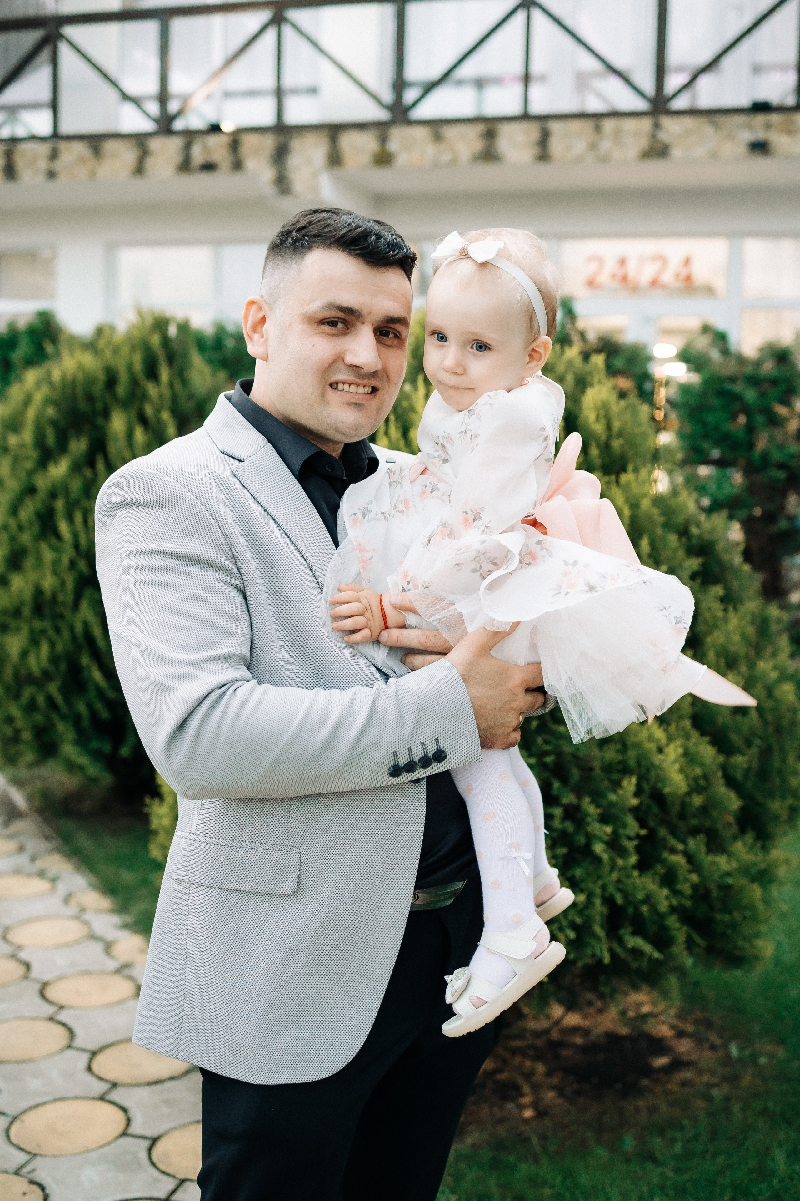 Marius & Amelia. Fotograful evenimentului tău