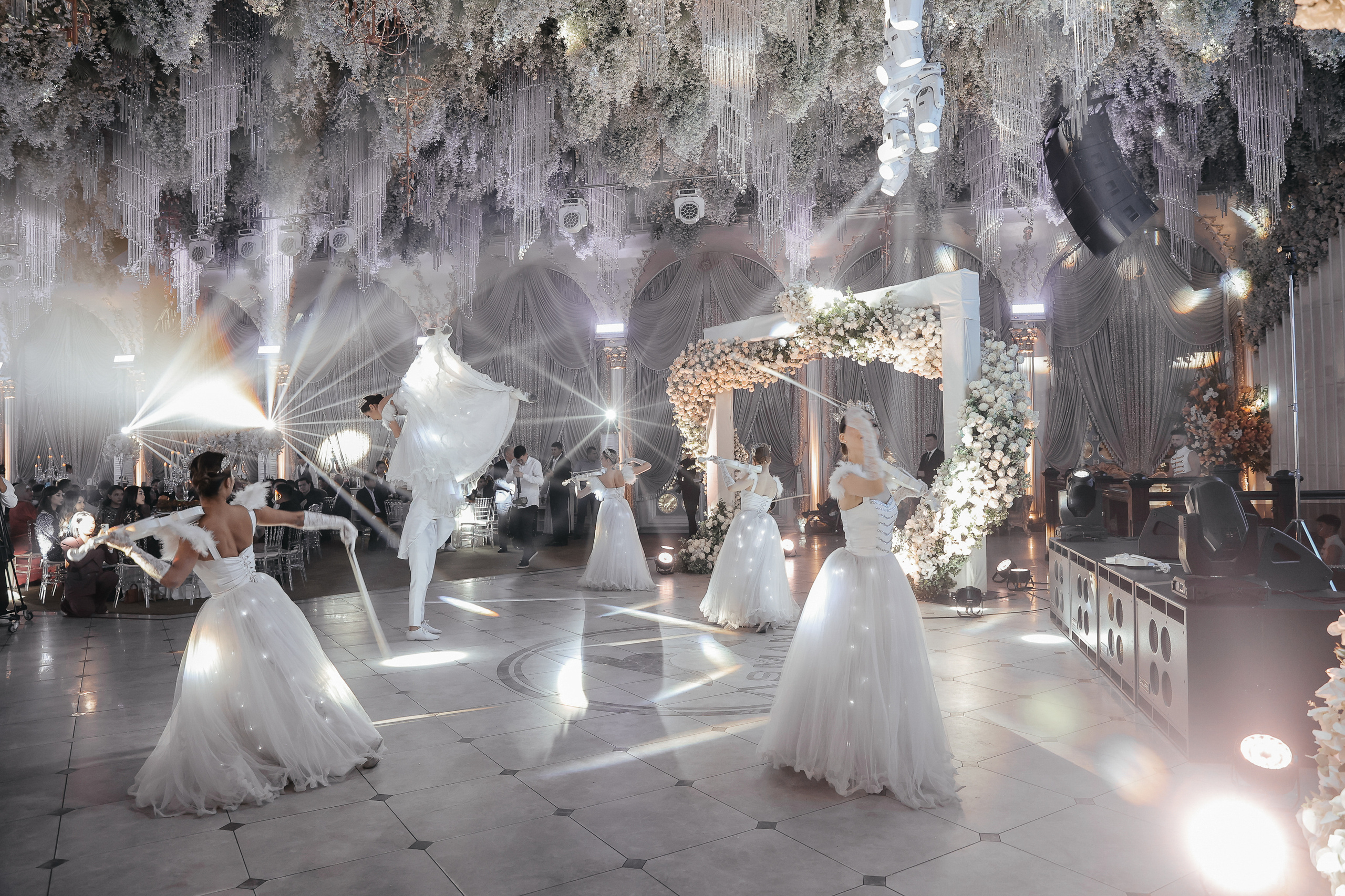 Свадебный фотограф. Свадебный и семейный фотограф в Бишкеке Давлетбаев Талгат