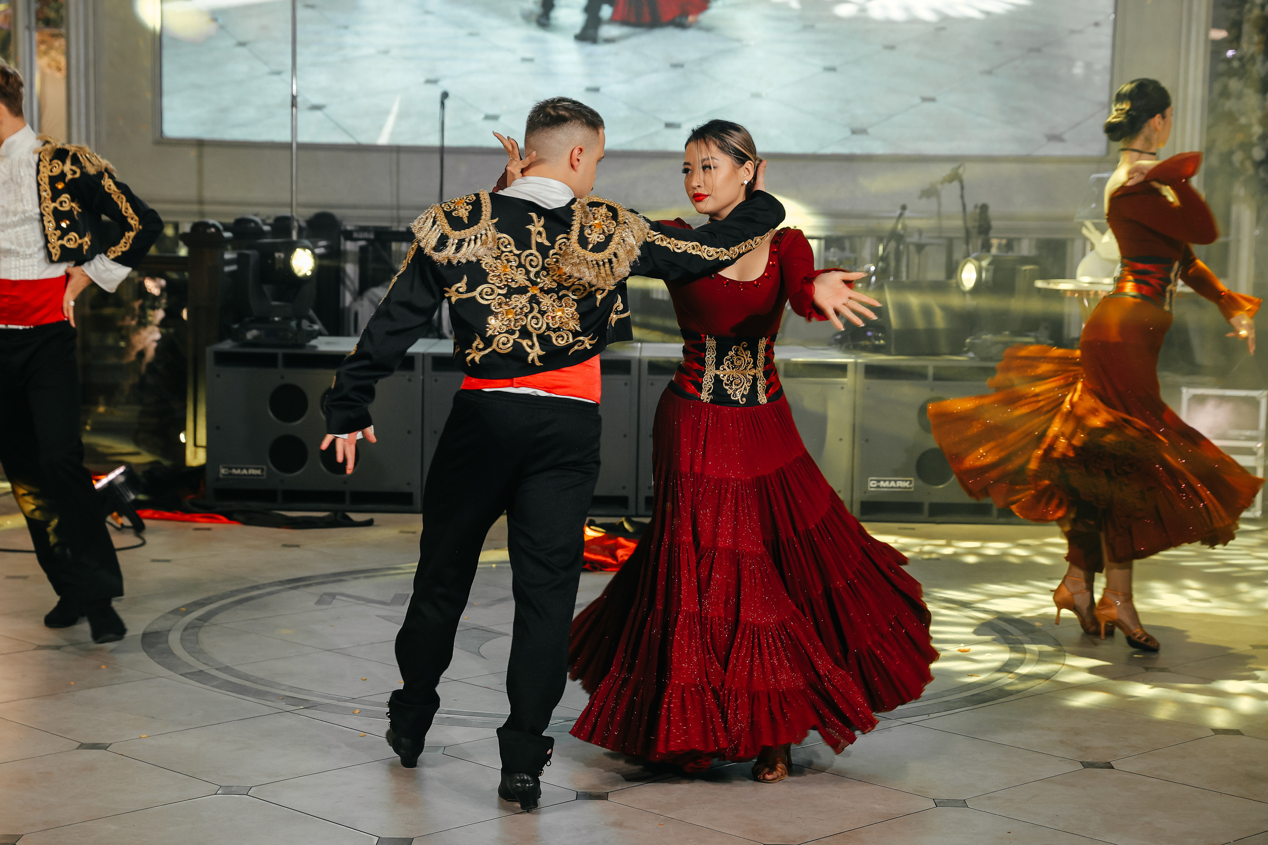 Свадебный фотограф. Свадебный и семейный фотограф в Бишкеке Давлетбаев Талгат