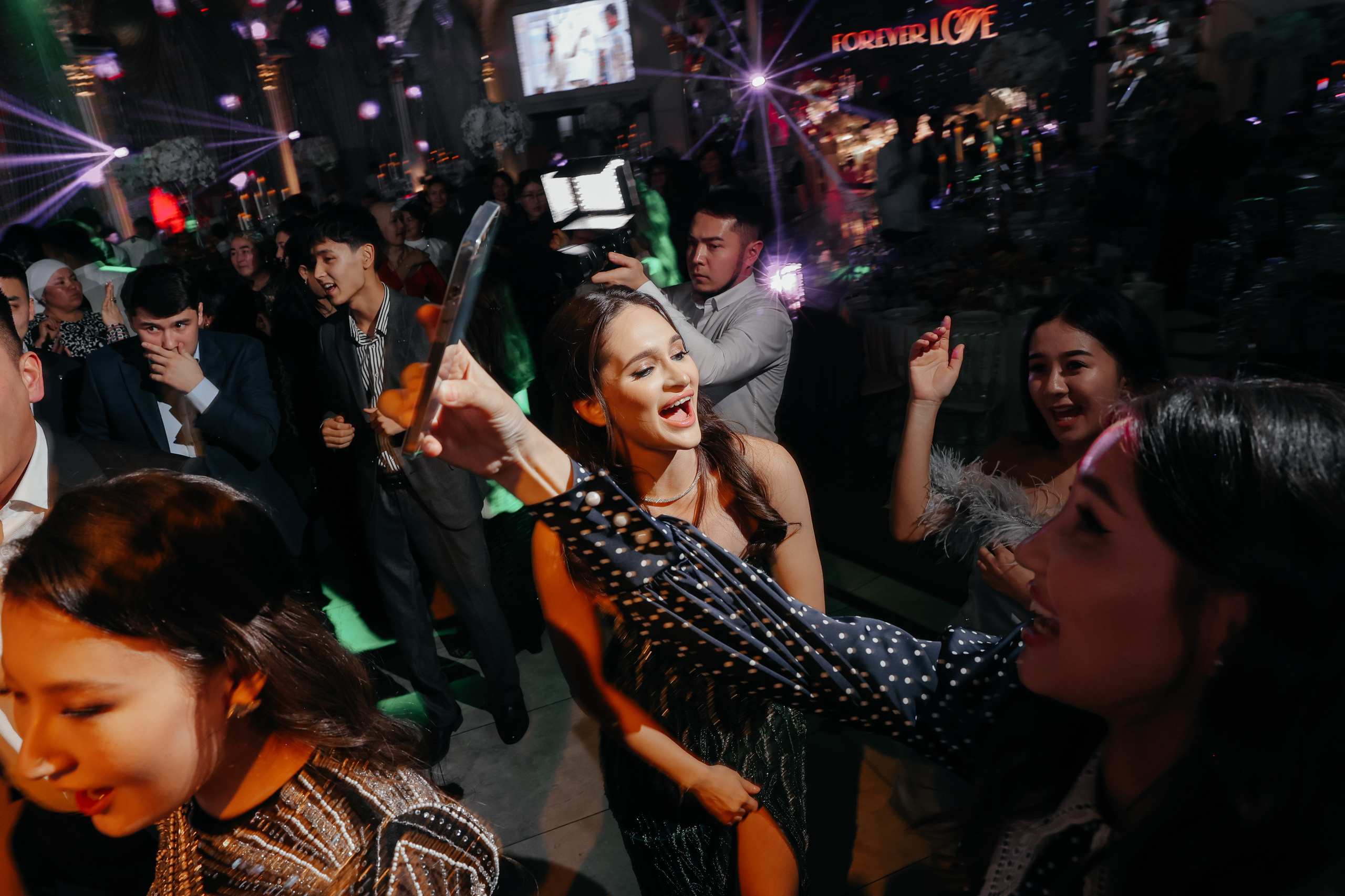 Свадебный фотограф. Свадебный и семейный фотограф в Бишкеке Давлетбаев Талгат