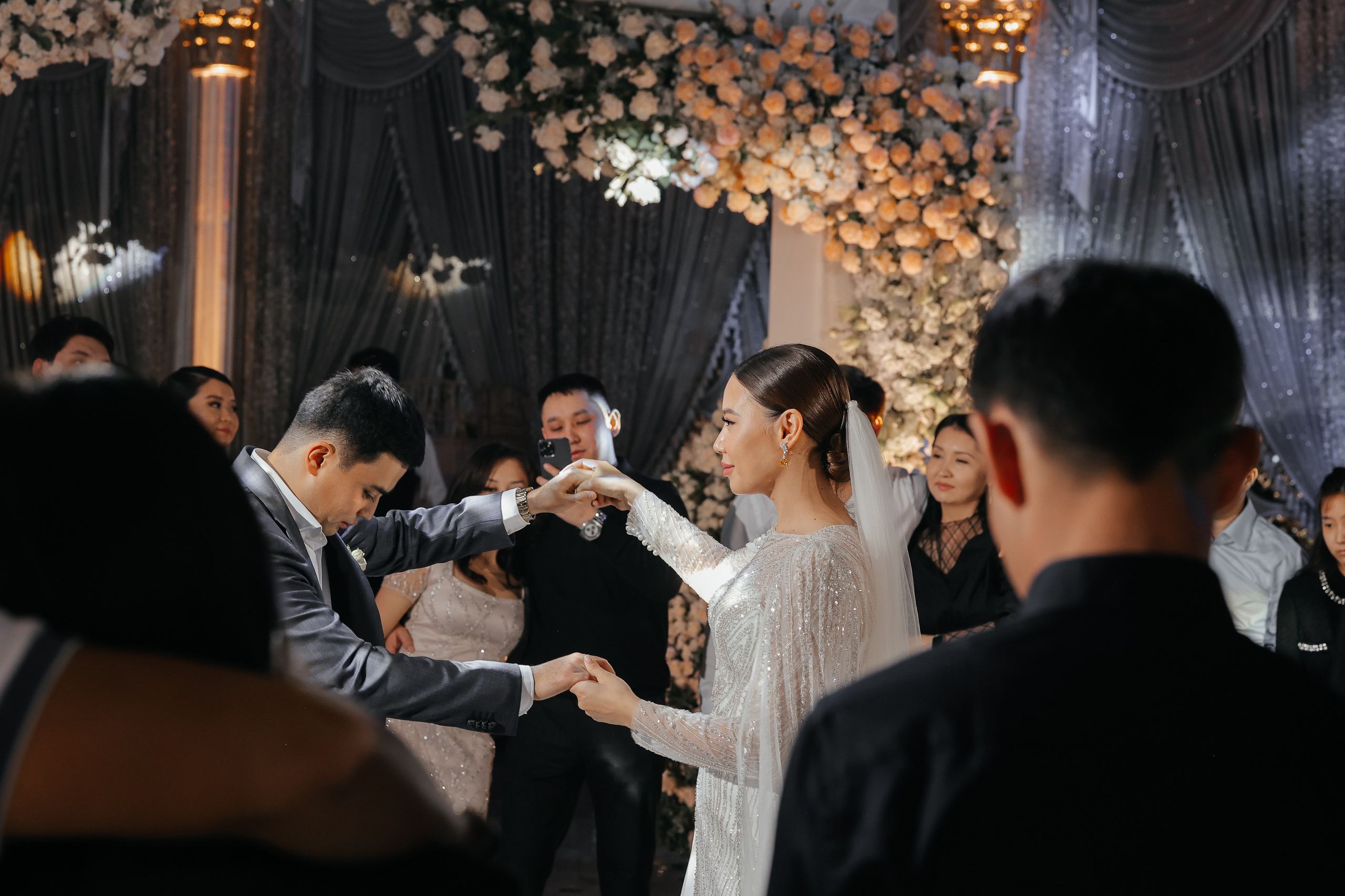 Свадебный фотограф. Свадебный и семейный фотограф в Бишкеке Давлетбаев Талгат