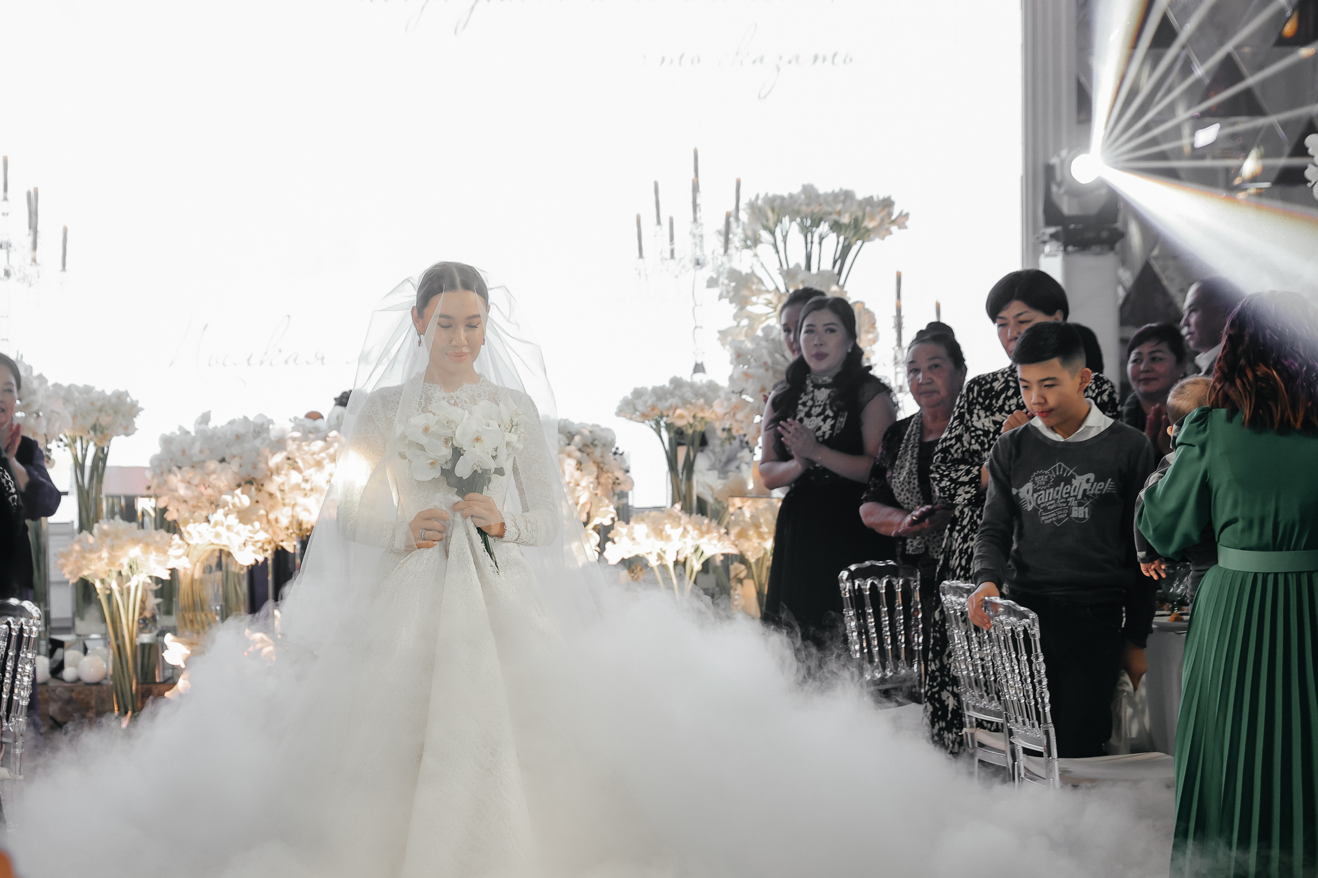 Свадебный фотограф. Свадебный и семейный фотограф в Бишкеке Давлетбаев Талгат