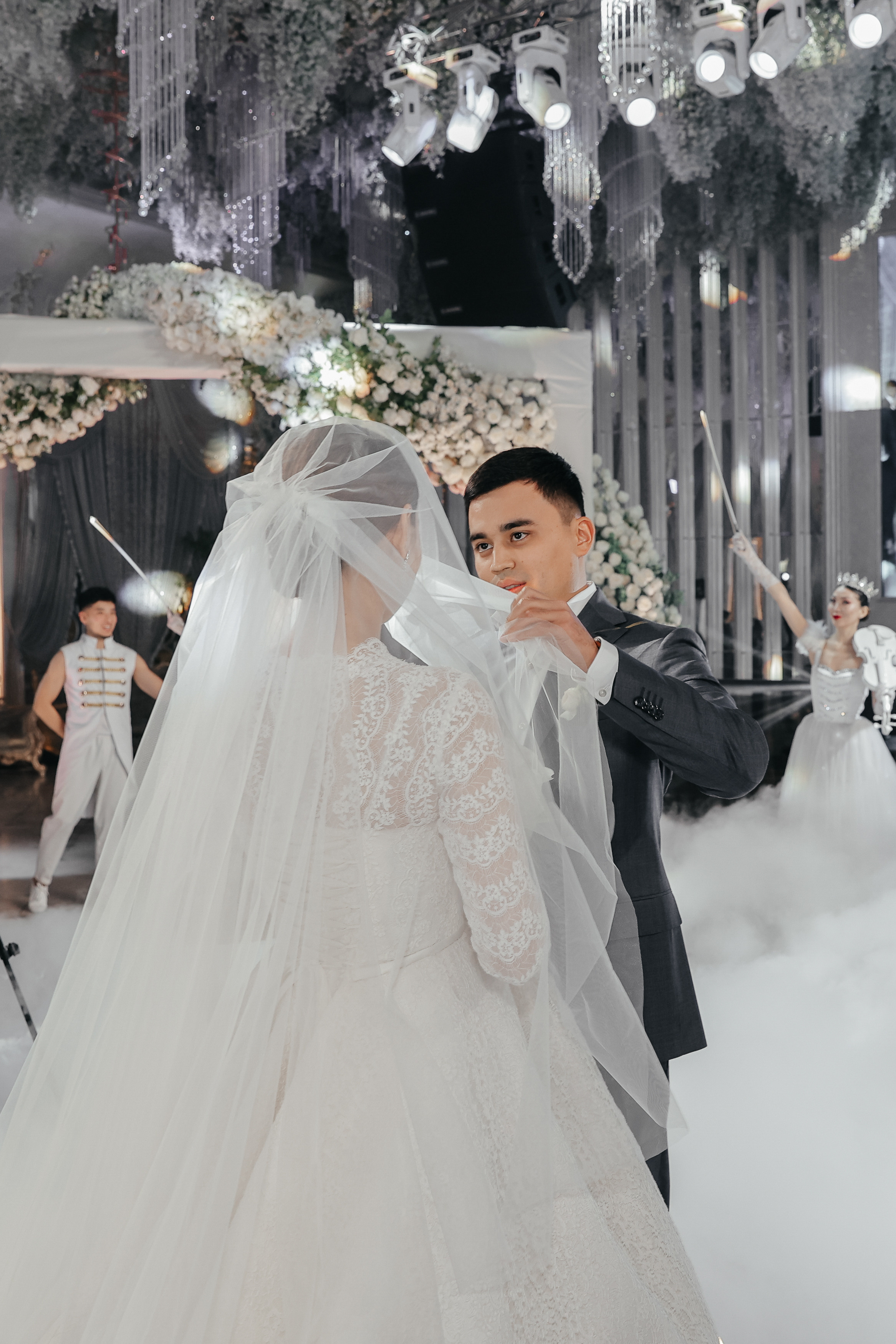 Свадебный фотограф. Свадебный и семейный фотограф в Бишкеке Давлетбаев Талгат