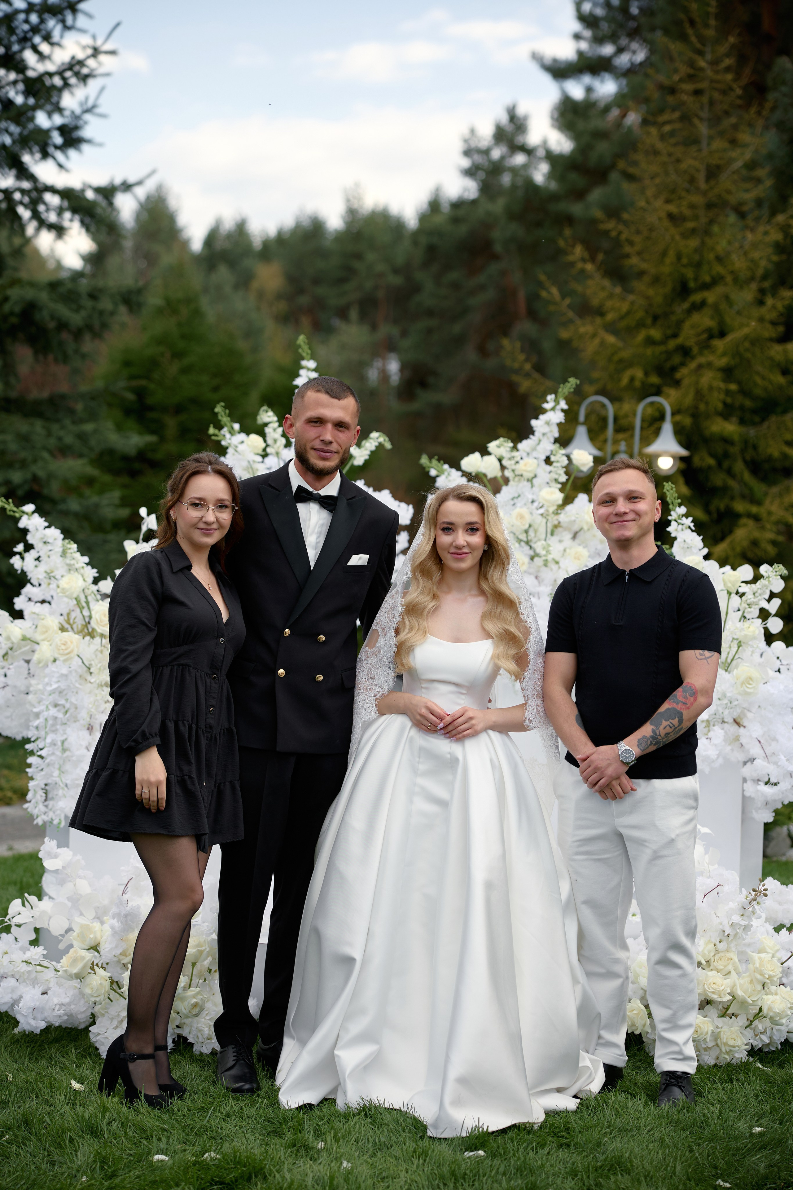 Natalia & Roman. Dworek przy lesie. Fotograf ślubny i rodzinny w Krakowie Yana Klymova