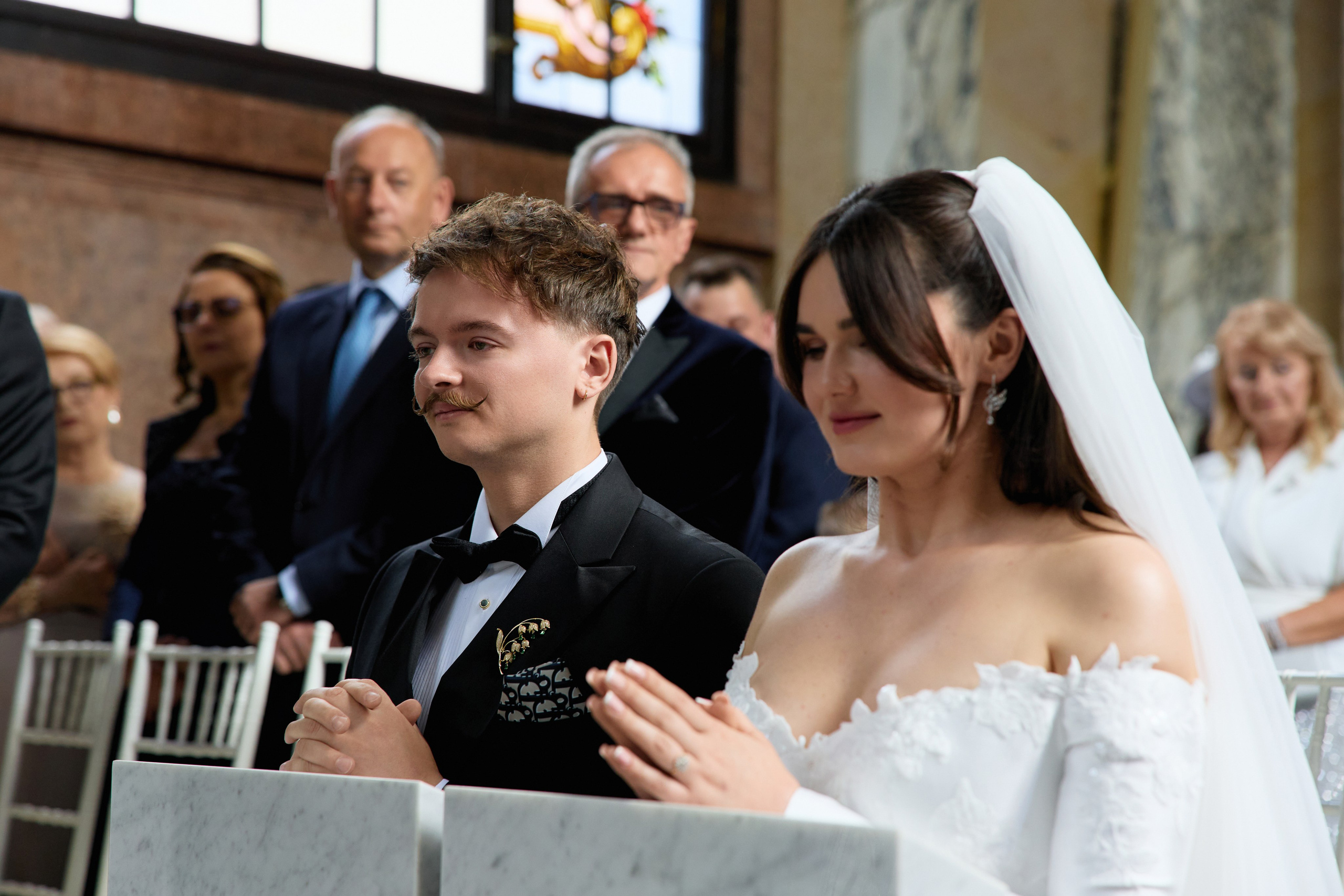 Wiktoria & Kacper. Pałac Goetz. Fotograf ślubny i rodzinny w Krakowie Yana Klymova