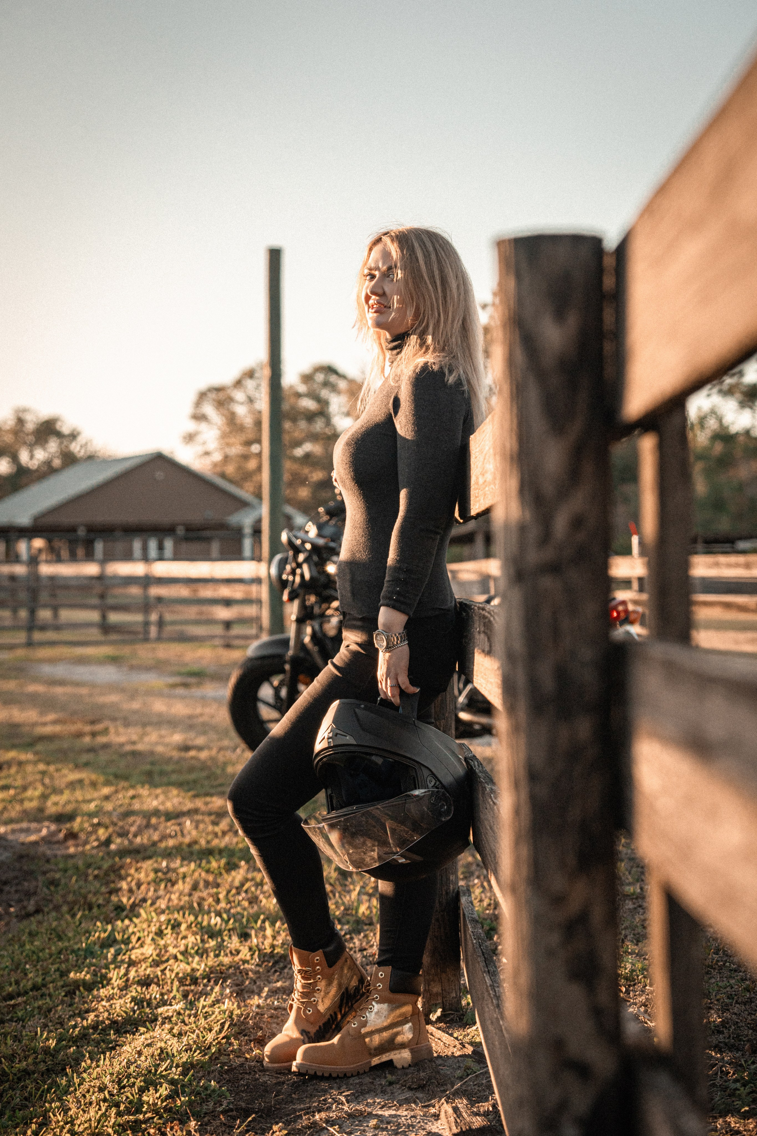 Anna on a Bike. Welcome to my video and photo world!