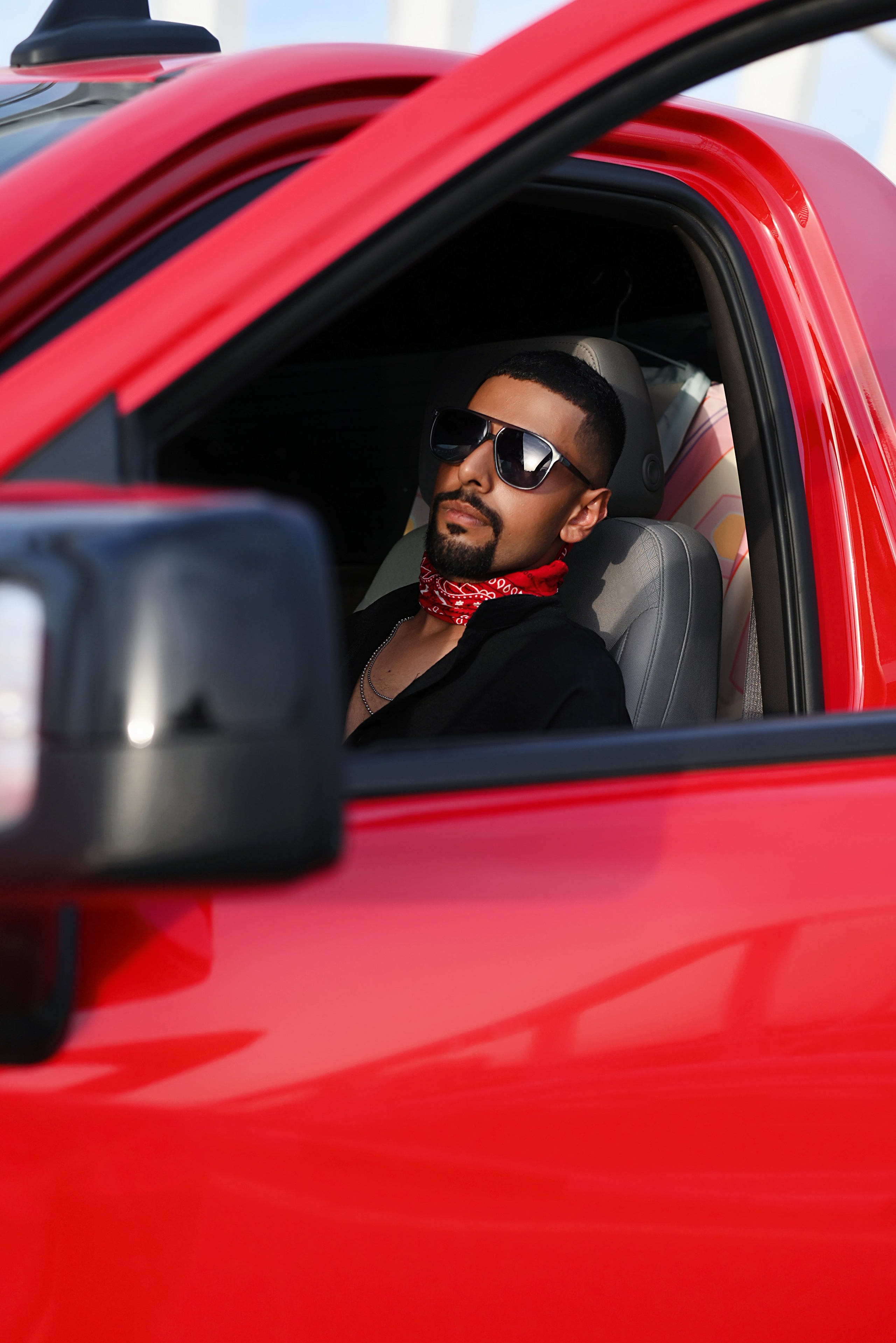 МУЖСКАЯ ПОРТЕТНАЯ СЪЁМКА. Фотограф и Reels креатор в Дубае