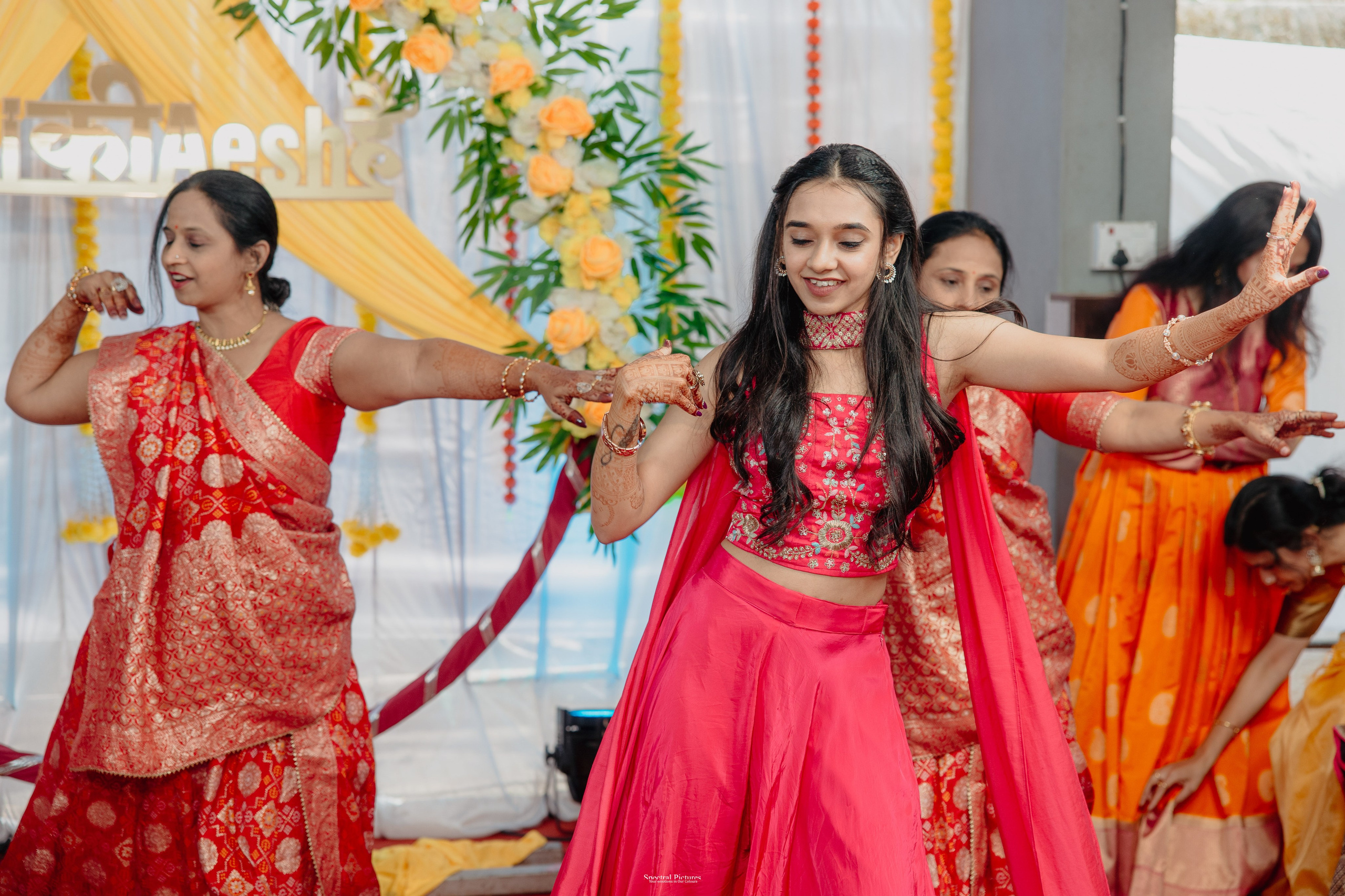 #ADIकीAESHहै