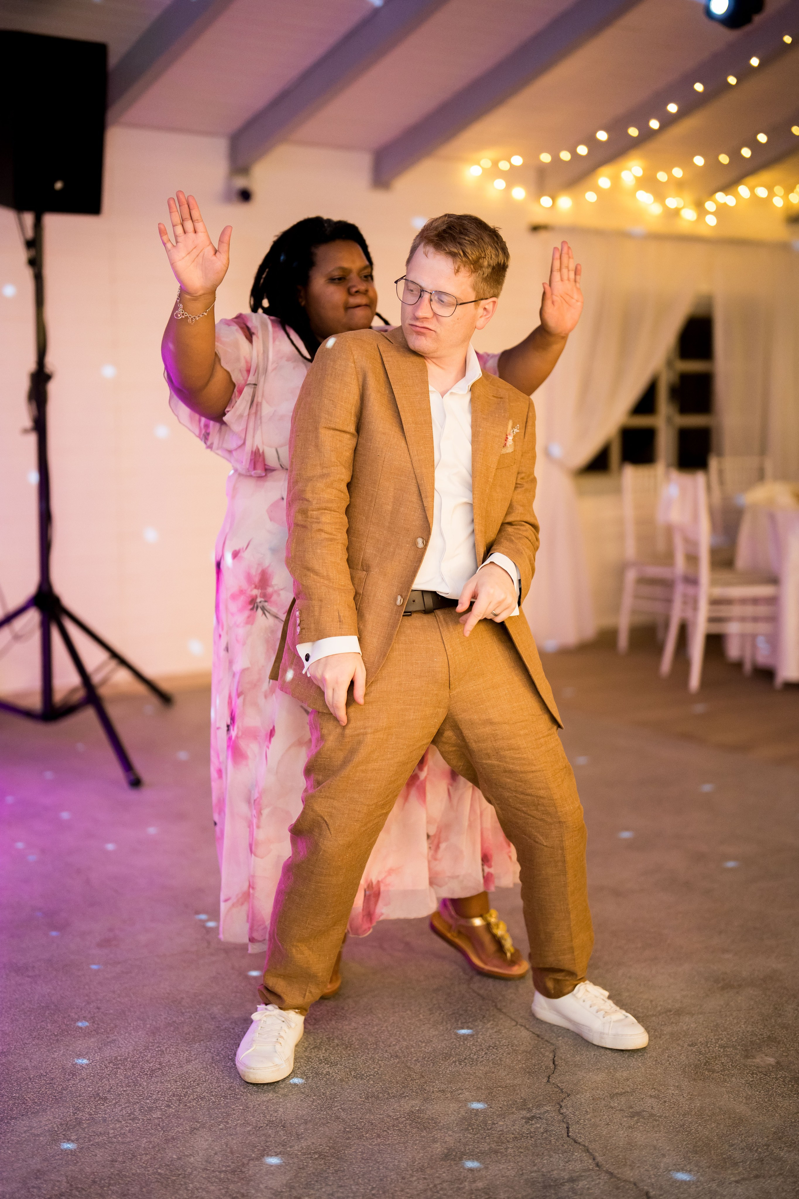 PARTY. Gabriel Florea — Fotograf nuntă București