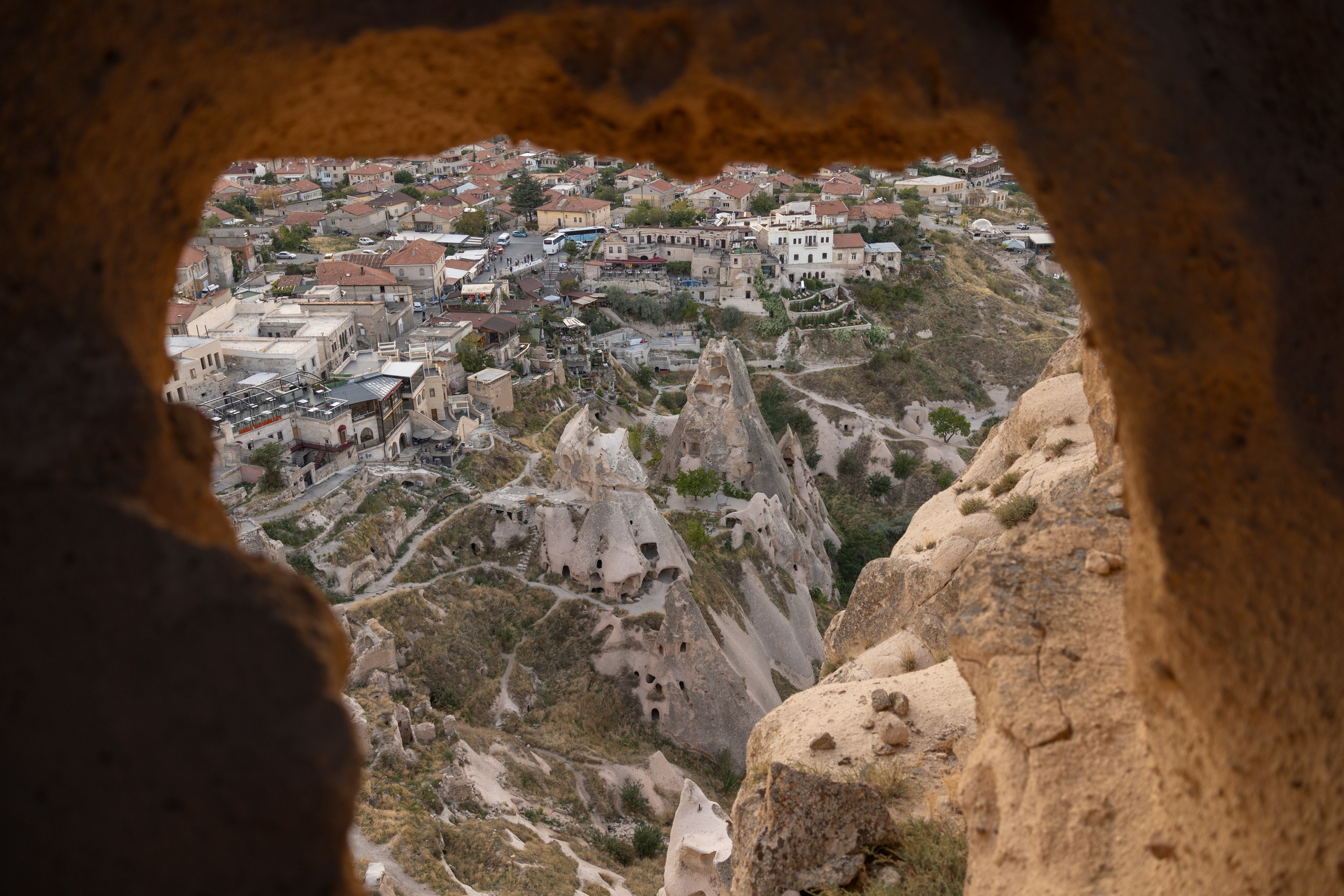 Top Must-Visit Locations in Cappadocia – Unveil the Region’s Hidden Gems. Your Guide to Cappadocia: Private Tours, Scenic Routes, Hot Air Balloon Rides, and More Adventures
