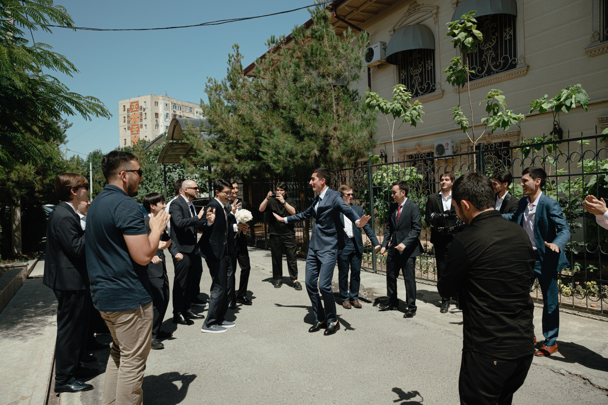 Botir & Zukhra. Главная