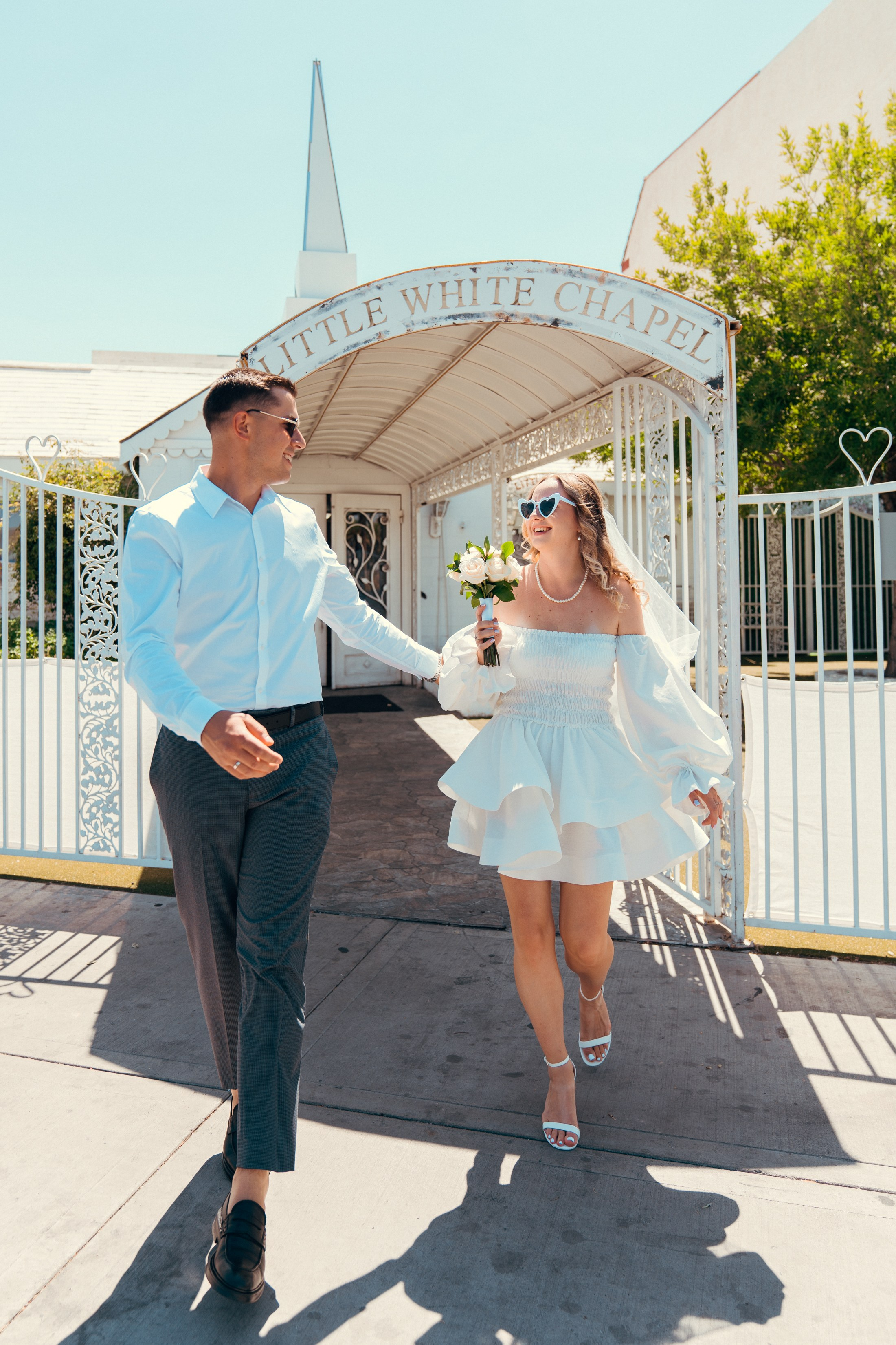 Iryna&Roman. Wedding & elopement photographer Viktoriya Kravtsov. Las Vegas