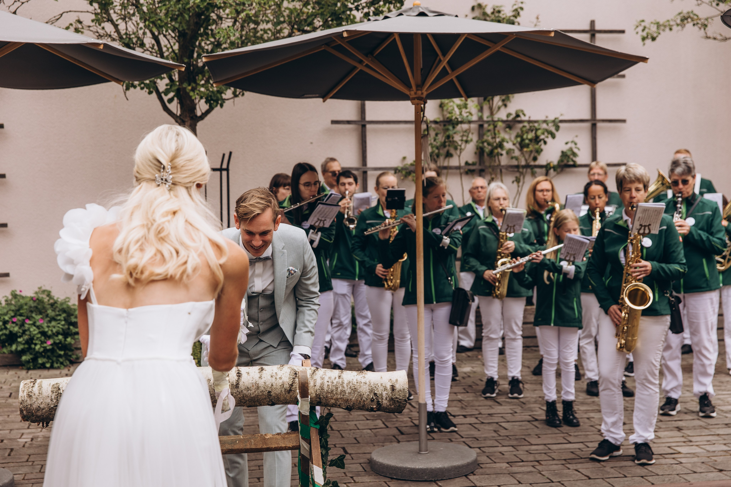 Svetlana and Yann. Hochzeitsgeschichten – Professionelle Hochzeitsfotografie & Videografie in Deutschland, Italien, Spanien und ganz Europa