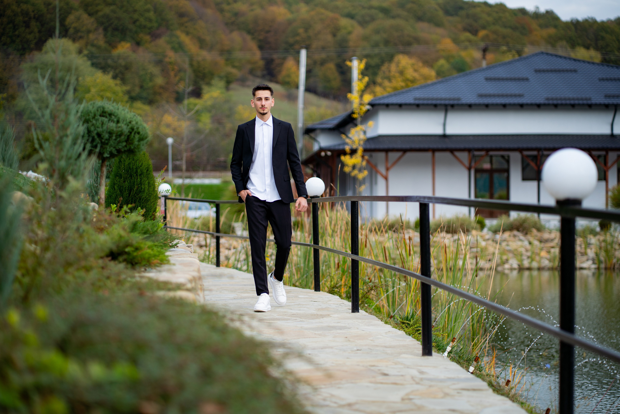 18 ANI - UN NOU ÎNCEPUT