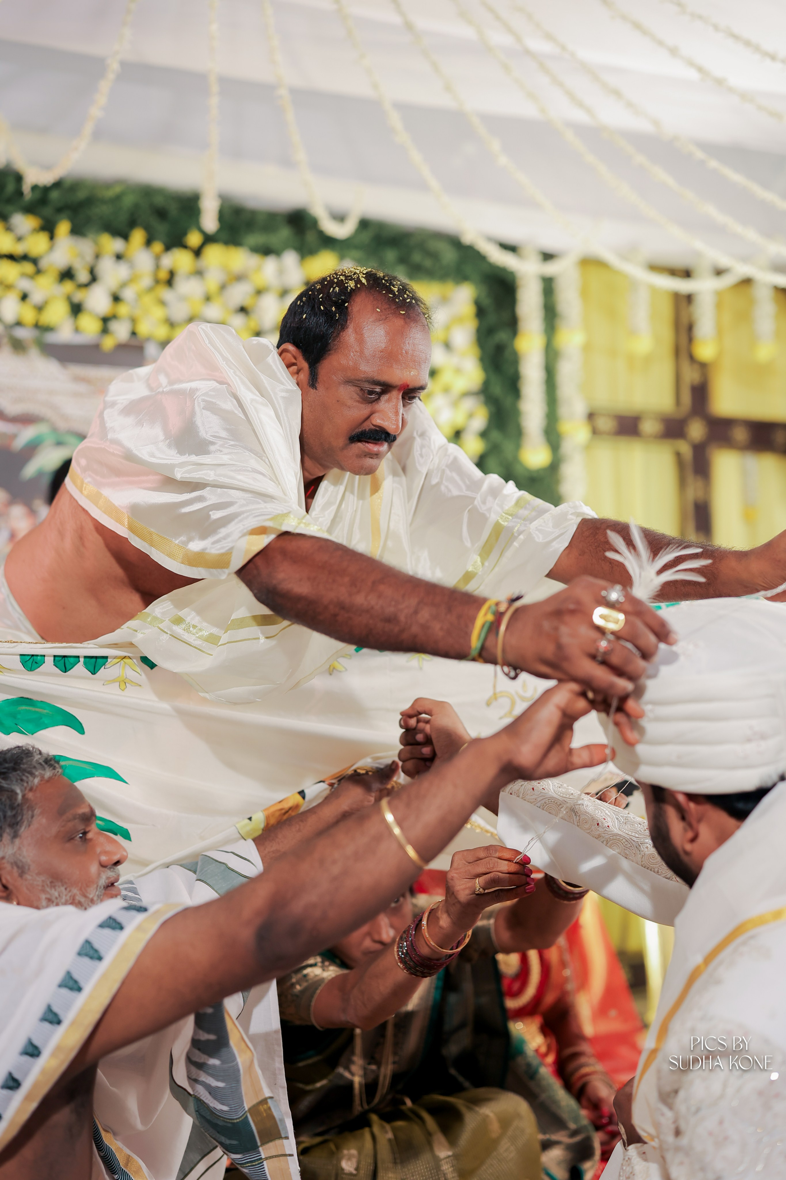 PRAVALIKA-VINEETH. PIC BY SUDHAKONE