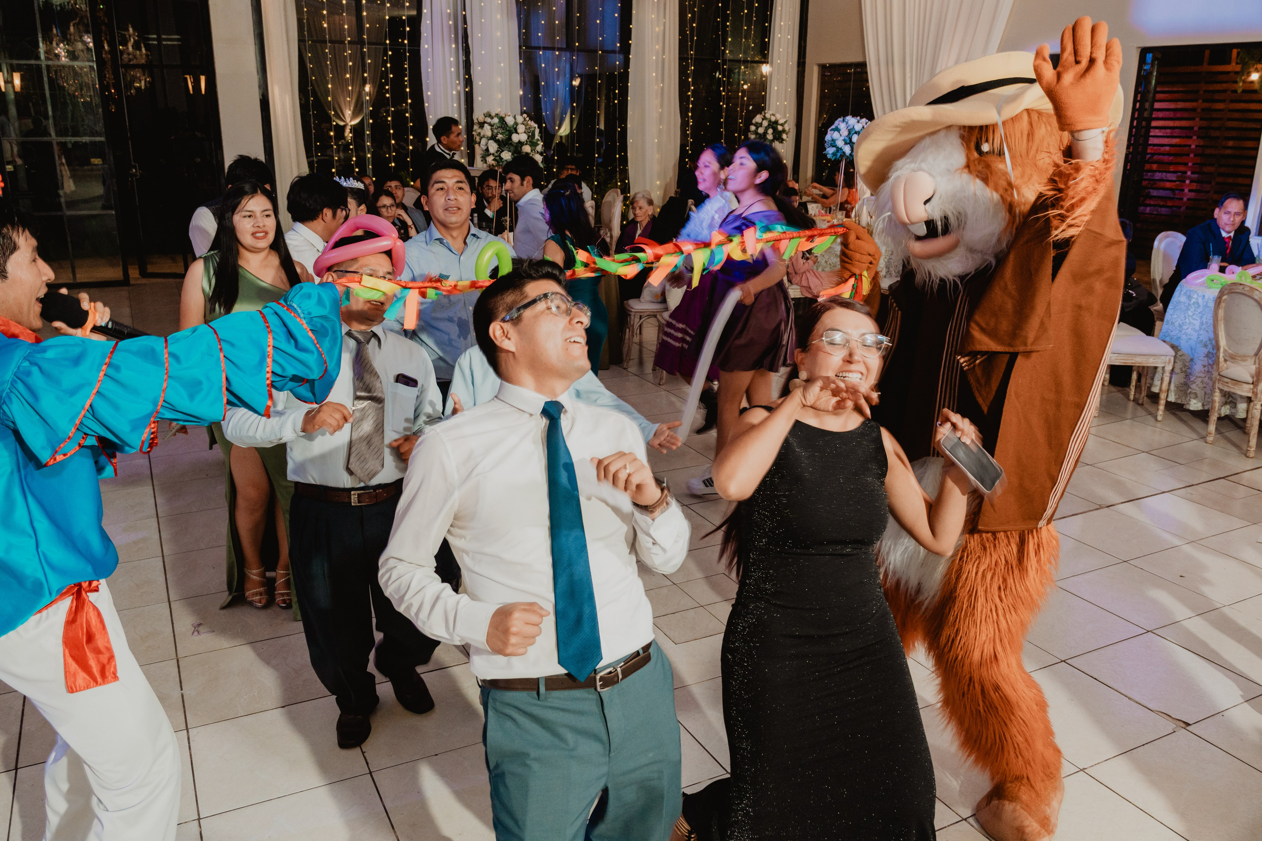 FERNANDO + MARIBEL | BODA RELIGIOSA. Studio KVTA | Fotografía y Video de Bodas en Arequipa