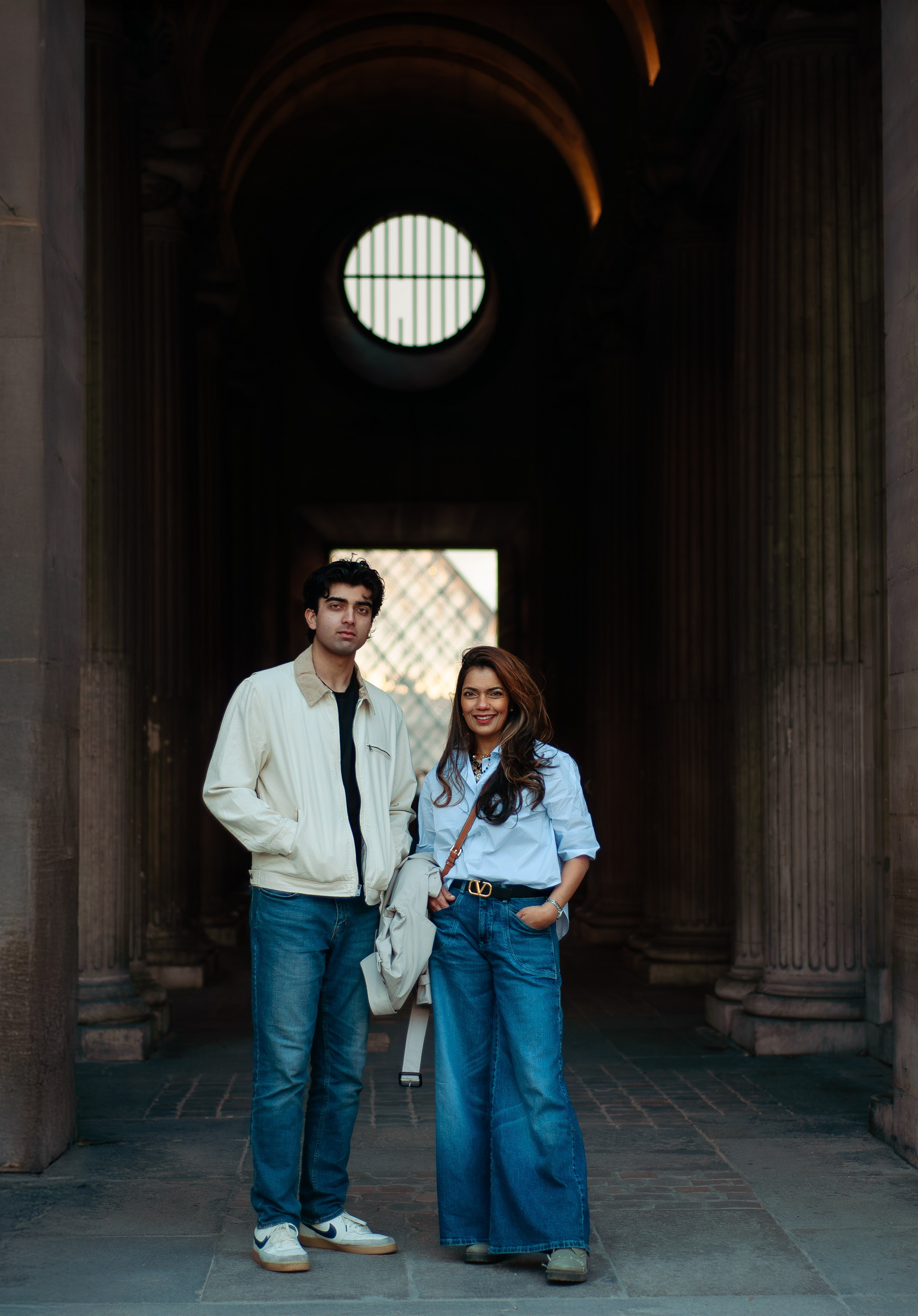 Фотосессия у Лувра. Фотограф в Париже Полина Осипова