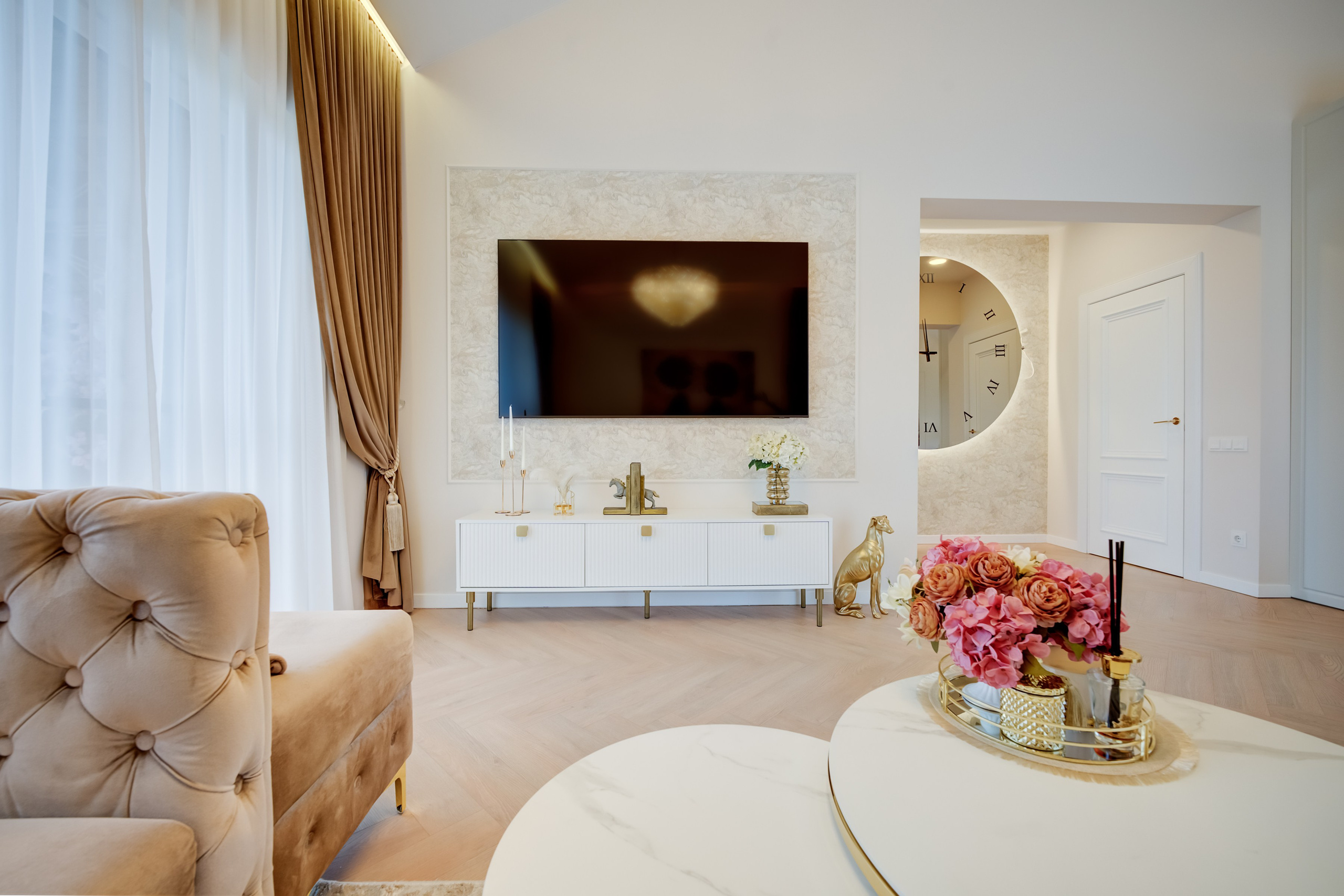 Lentvaris, gražus namas. Elina Sapiega fotografė Vilniuje