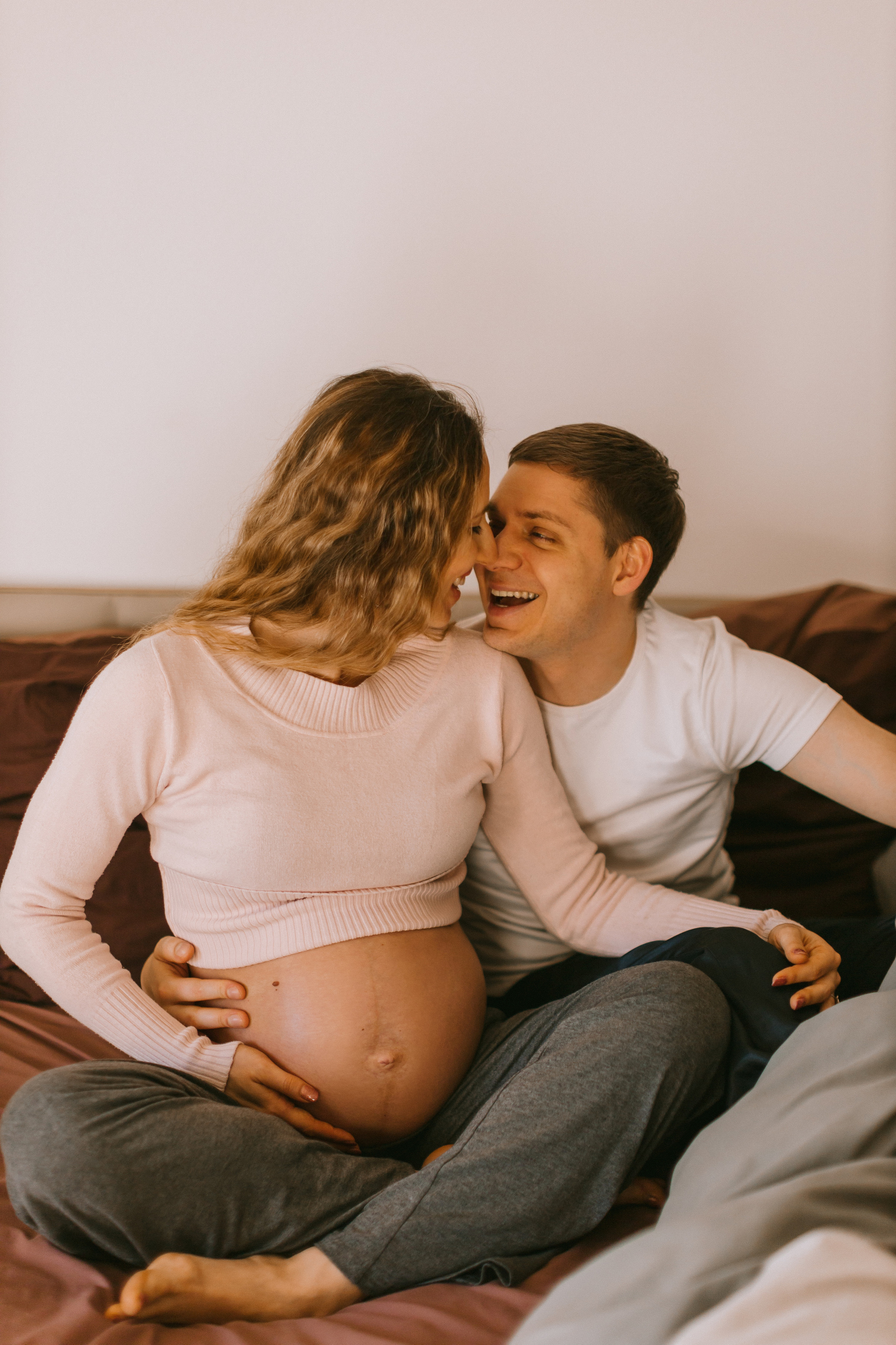 Babybauch-Fotoshooting zu Hause. Maria Chistyakovа — Fotografin in Karlsruhe, Baden-Baden und Umgebung