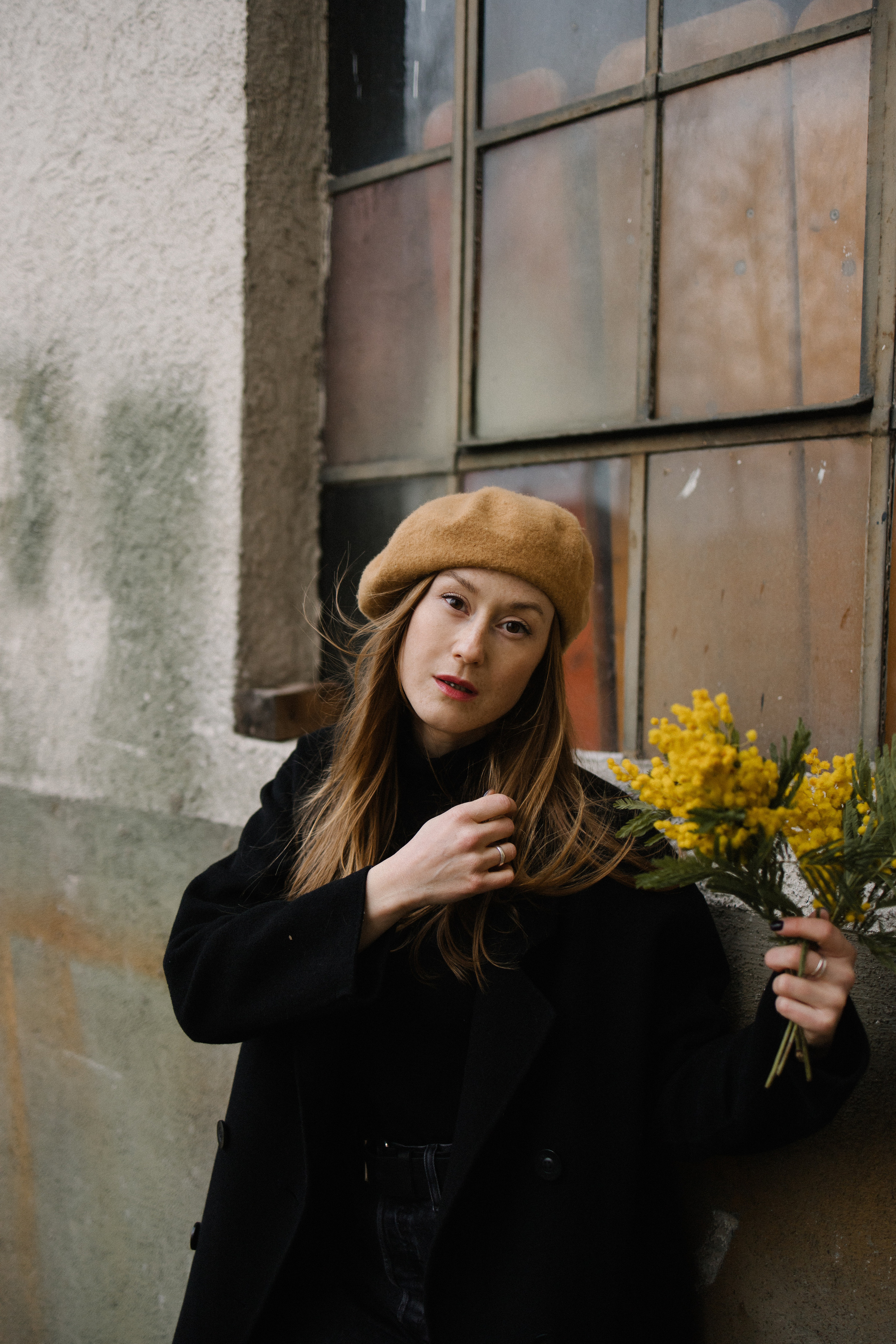 «Она несла в руках отвратительные, тревожные желтые цветы…». Фотограф в Германии — Мария Чистякова