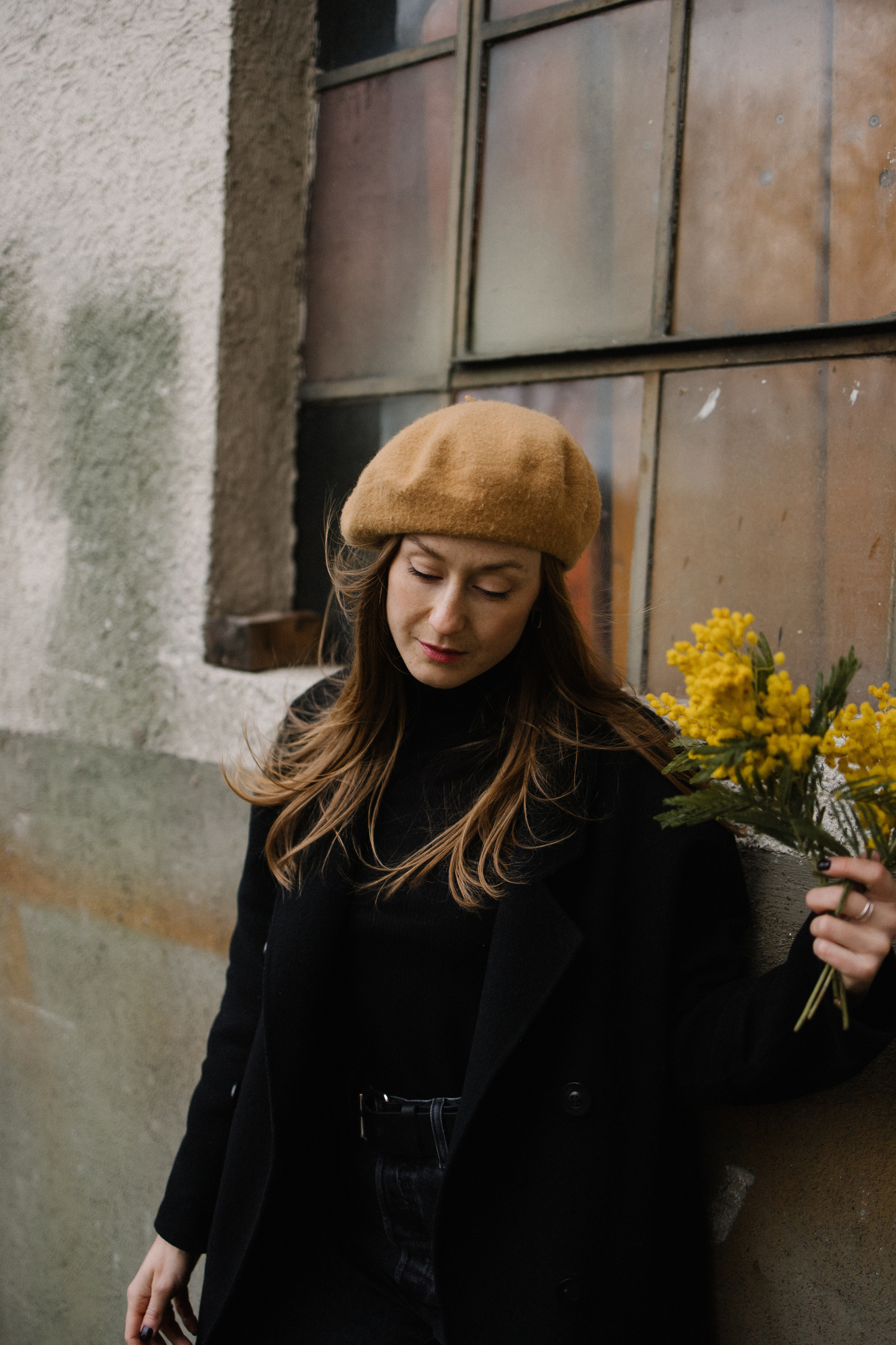 «Она несла в руках отвратительные, тревожные желтые цветы…». Фотограф в Германии — Мария Чистякова