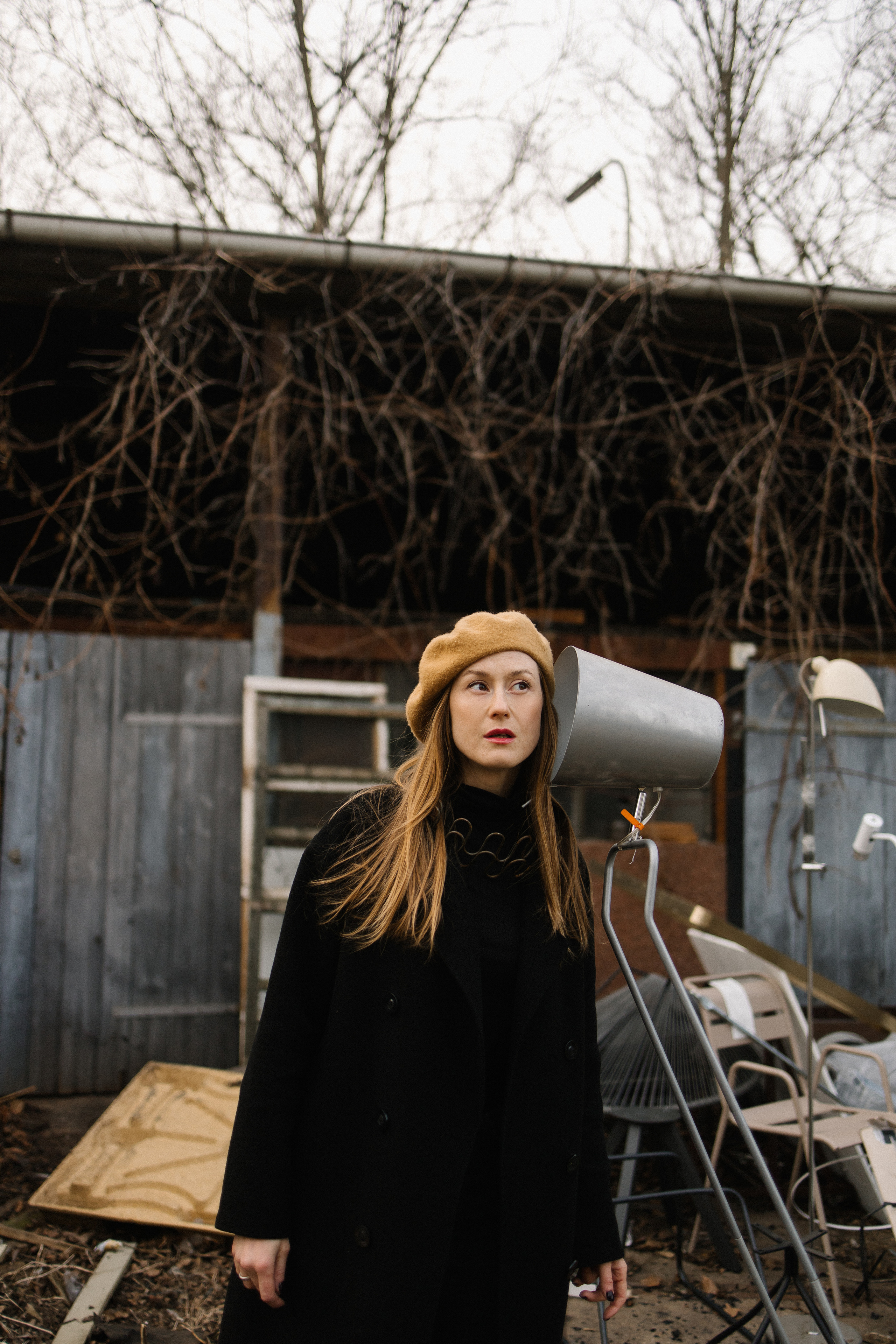 «Она несла в руках отвратительные, тревожные желтые цветы…». Фотограф в Германии — Мария Чистякова